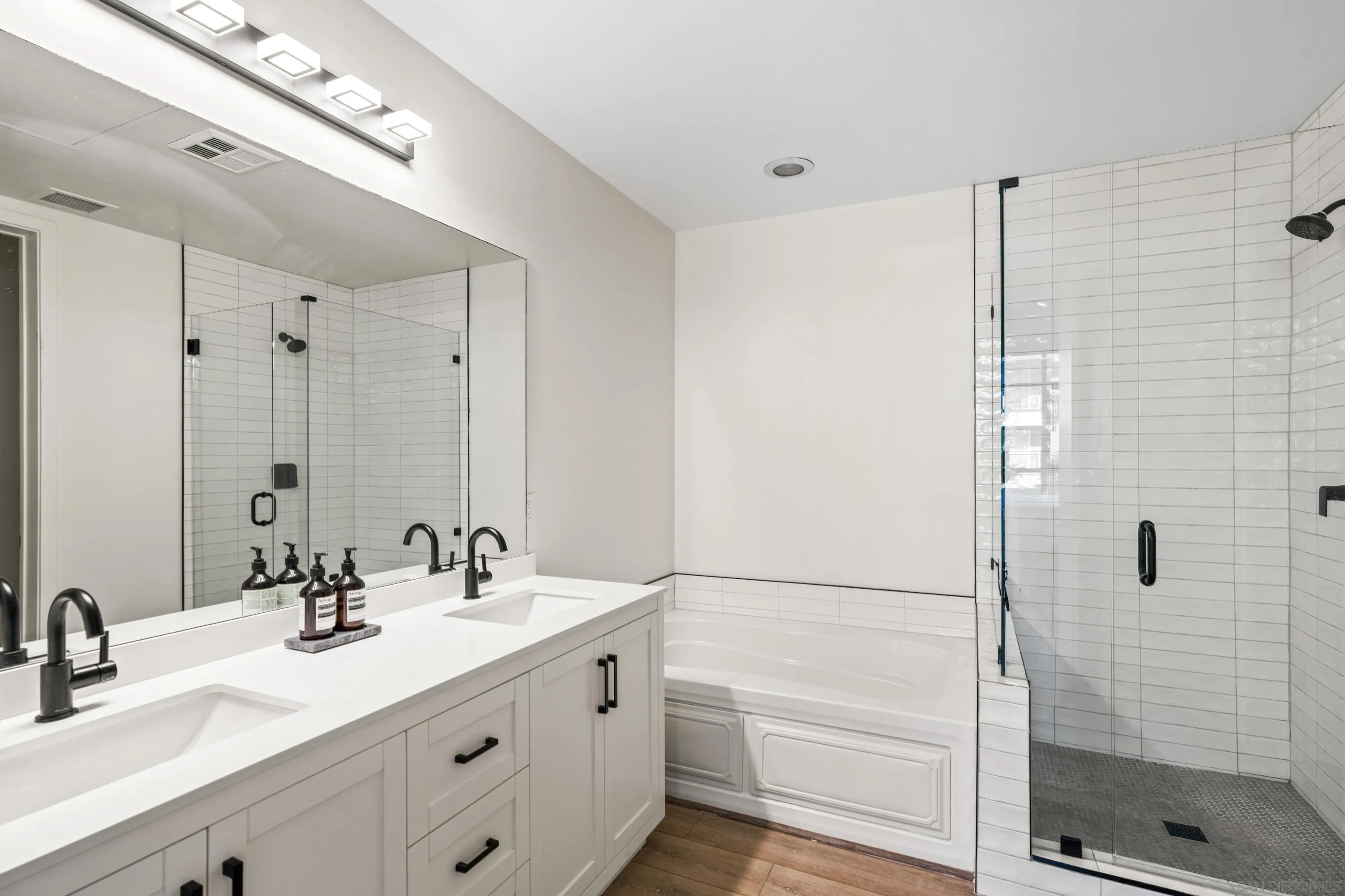 Photo #11: 250040297 Listing: Photo #11