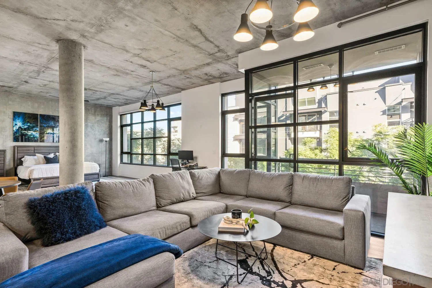 Photo #2: 250040297 Listing: Photo #2