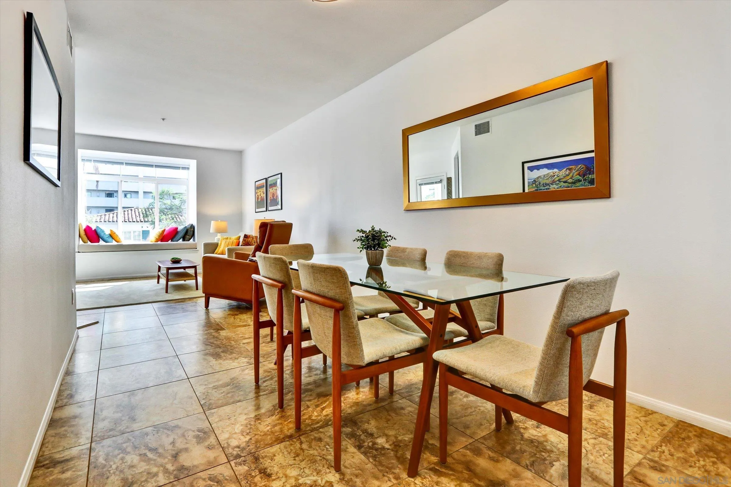 Photo #4: 250040298 Listing: Photo #4