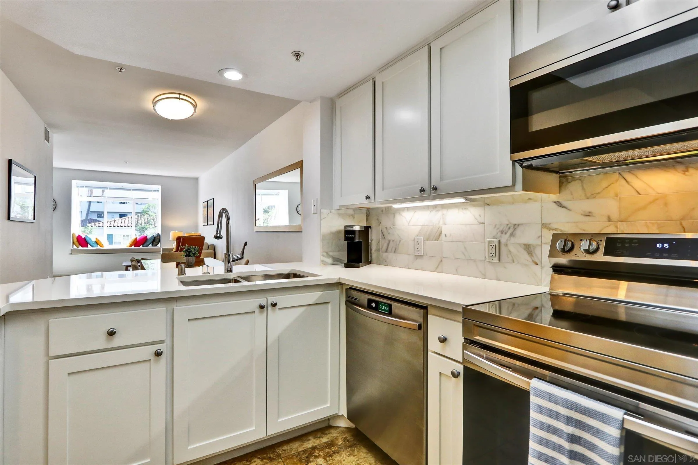 Photo #6: 250040298 Listing: Photo #6