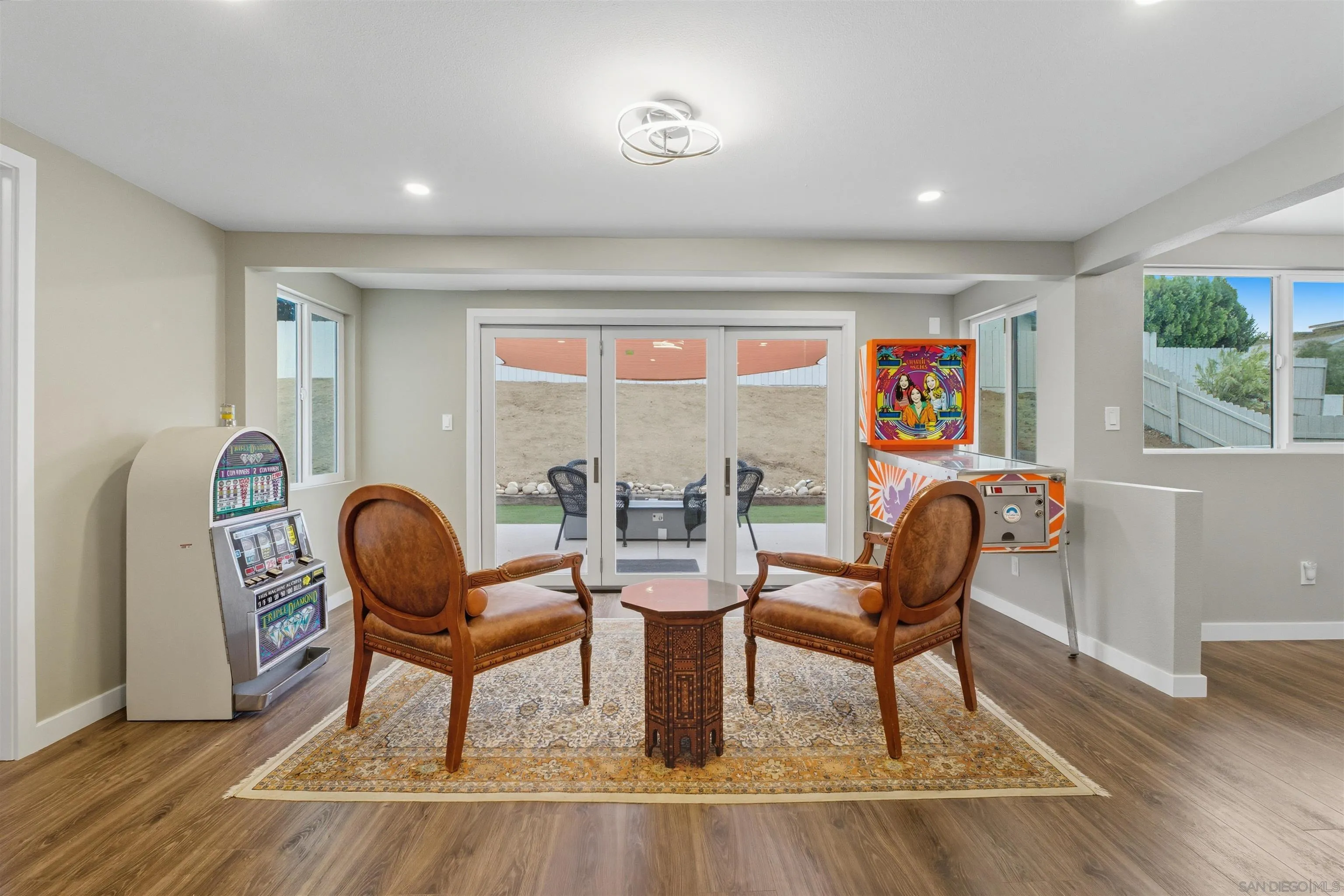 https://cdn.realtyfeed.com/cdn/127/250040300/303a76cfeff6e609c88a8584471fb60d.webp