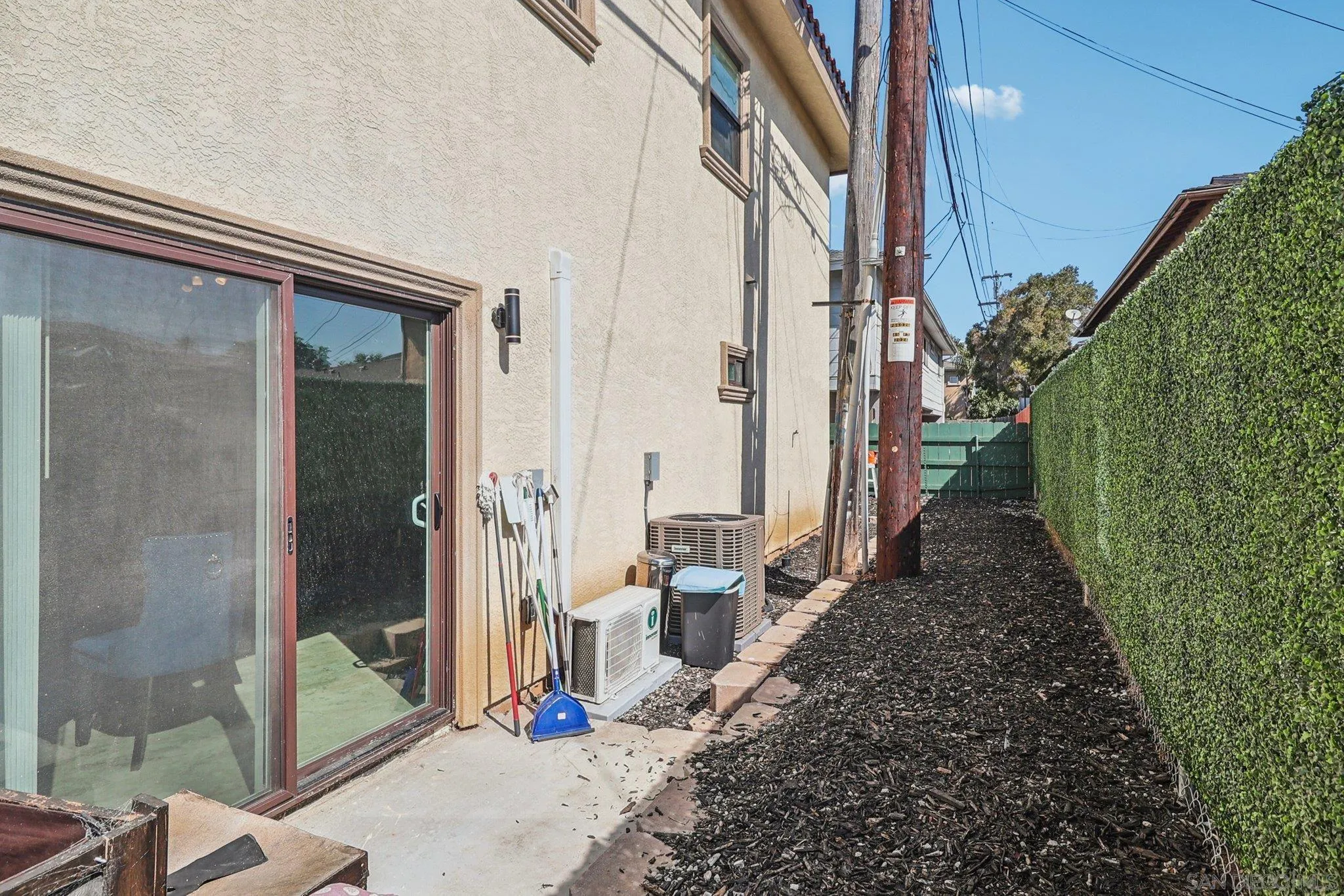 https://cdn.realtyfeed.com/cdn/127/250040301/faf8f6077be1ed7a21400a0a543b5c87.webp