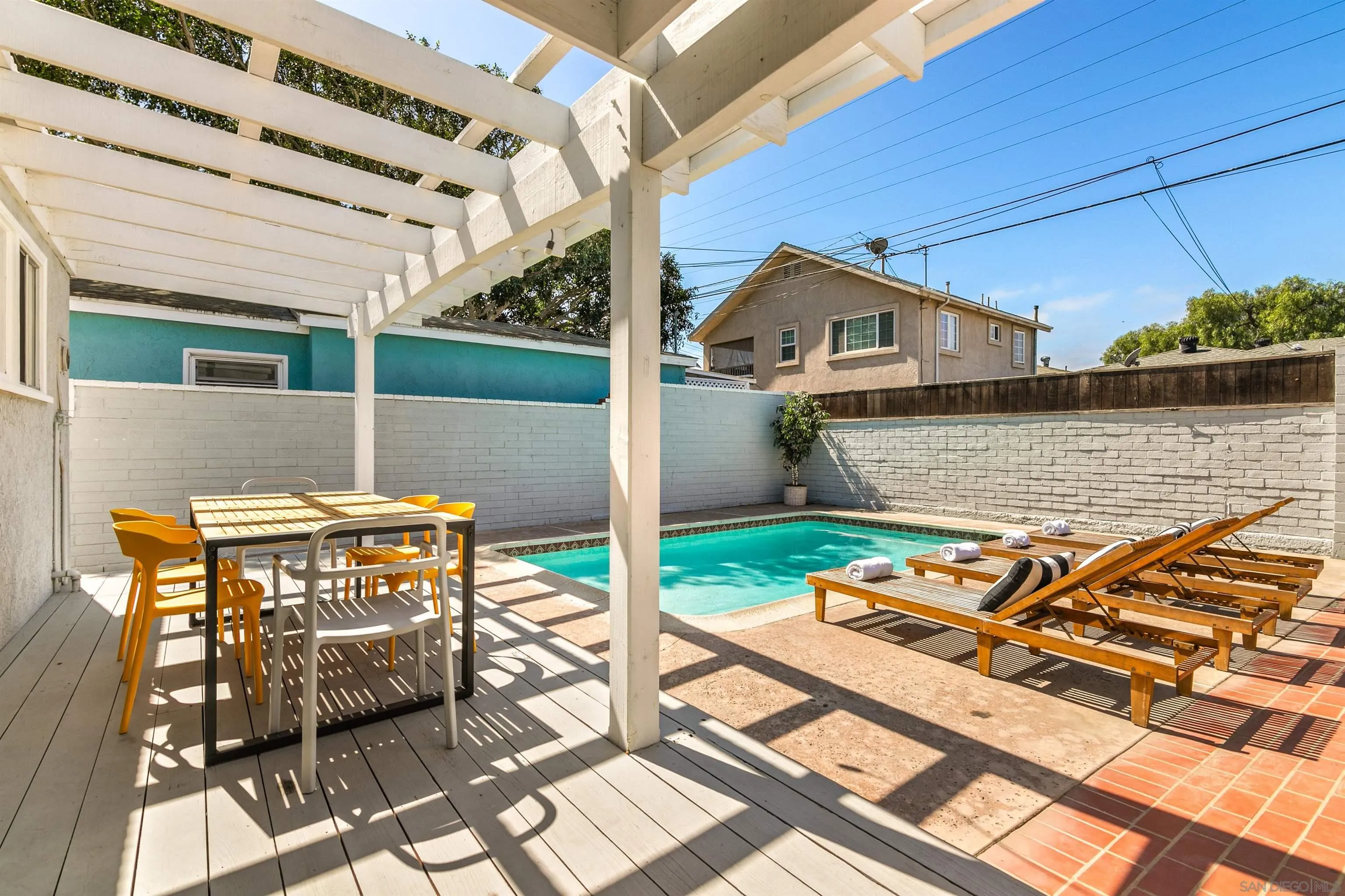 https://cdn.realtyfeed.com/cdn/127/250040302/0252eb8f635c9bc3fa44d9a2e0ceea6d.webp
