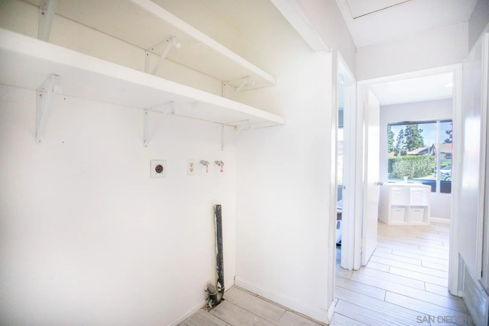 https://cdn.realtyfeed.com/cdn/127/250040304/29105925fe67a8affb1abeb4ad529f2c.webp