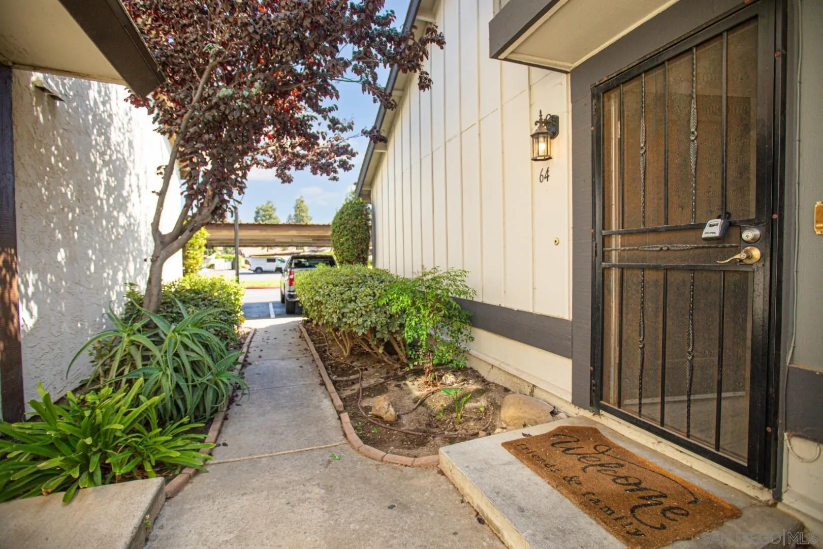 https://cdn.realtyfeed.com/cdn/127/250040304/64ae5c40ce6b2b11ac9ec8a2cb449a2c.webp