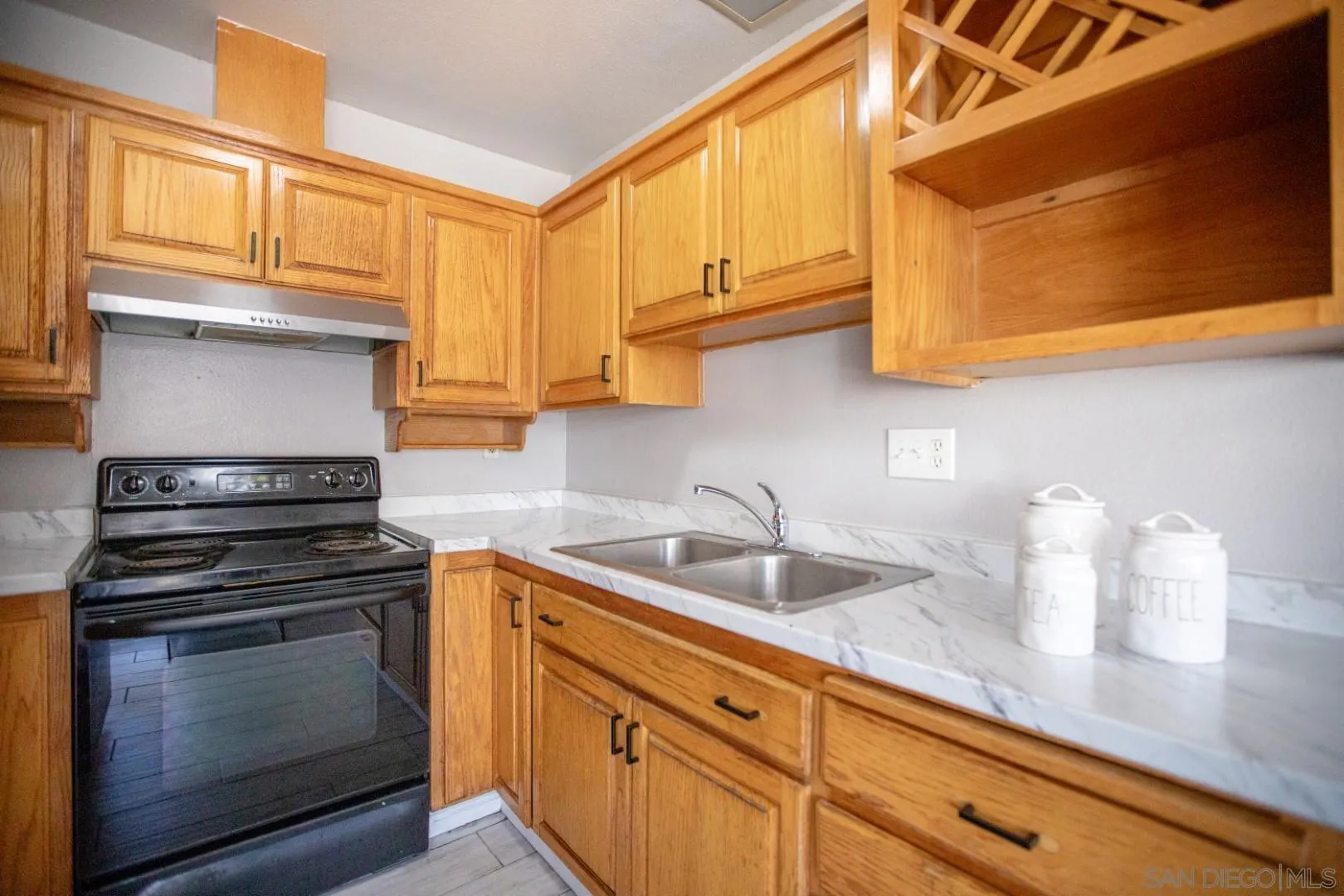 https://cdn.realtyfeed.com/cdn/127/250040304/a231084cdbc6cb033bd899e43bbeb03a.webp