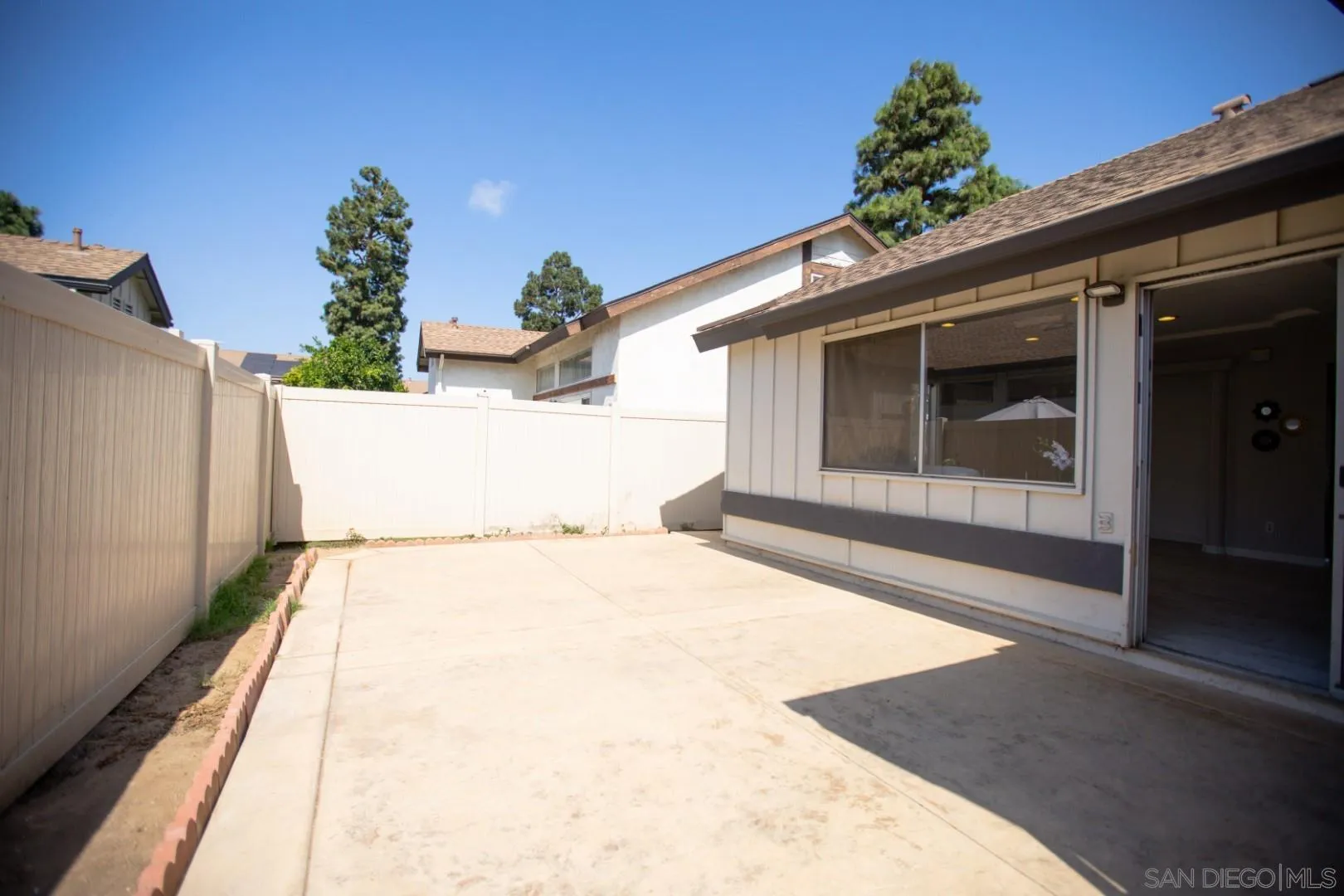 https://cdn.realtyfeed.com/cdn/127/250040304/fe65cc304e7bbea2b526d1b86fac56c1.webp