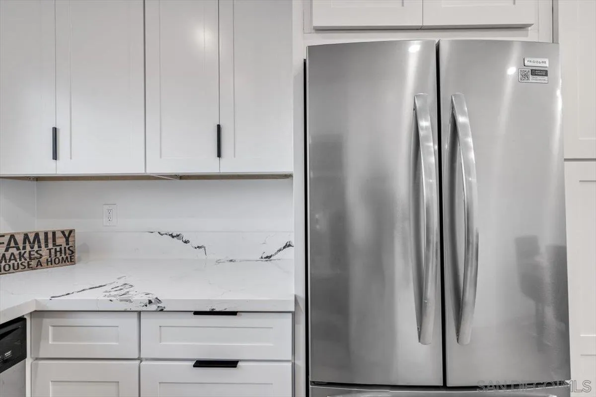 https://cdn.realtyfeed.com/cdn/127/250040306/ad4e3dc7a5161990ee1b32c397ecd5d5.webp