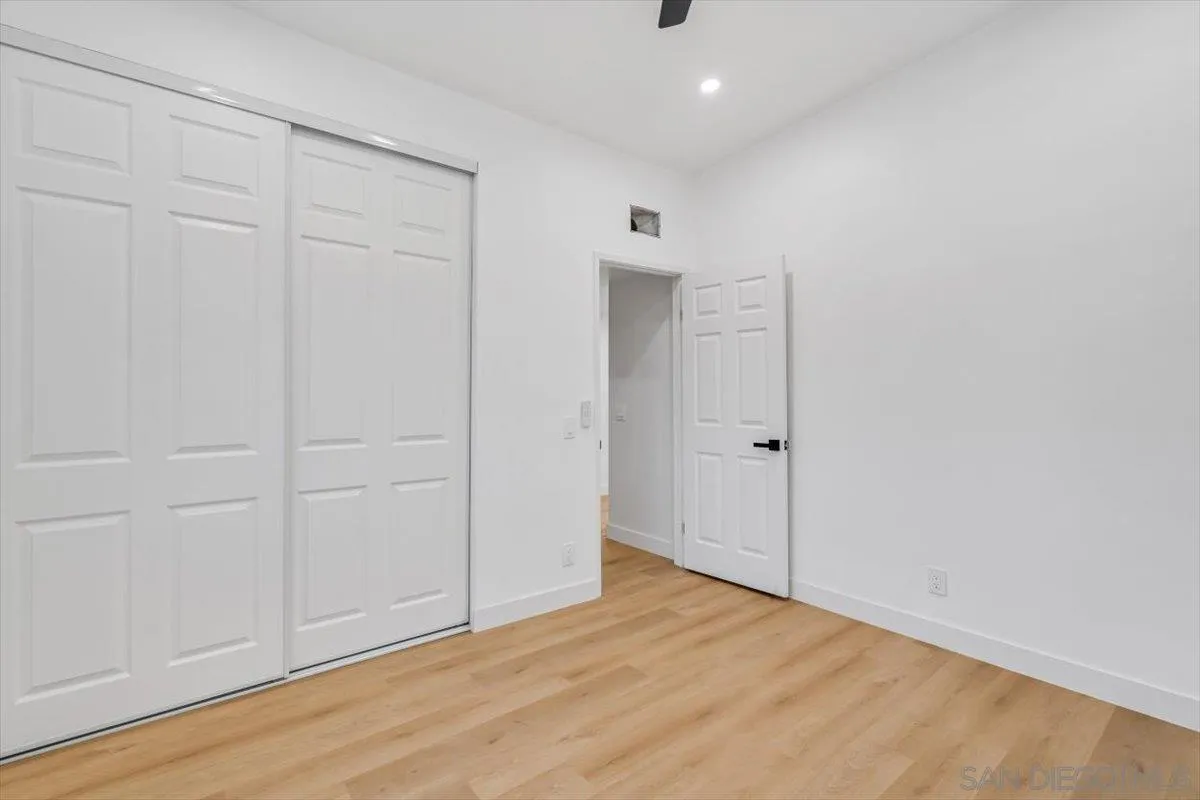 https://cdn.realtyfeed.com/cdn/127/250040306/d17f5745a0fe3998952980e830fb1e22.webp