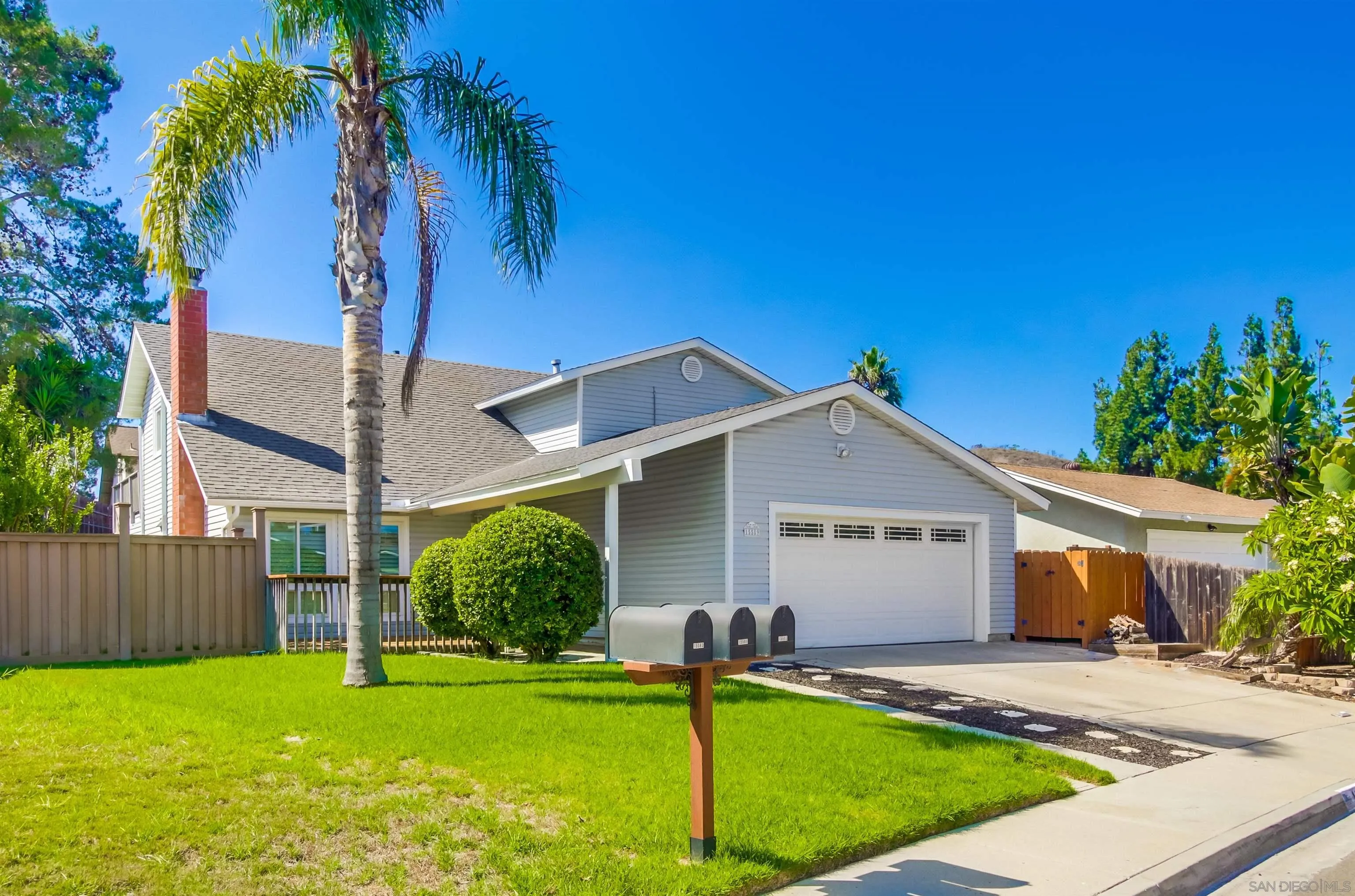 https://cdn.realtyfeed.com/cdn/127/250040310/a75741eb744d88c5b89d943d7b76272f.webp
