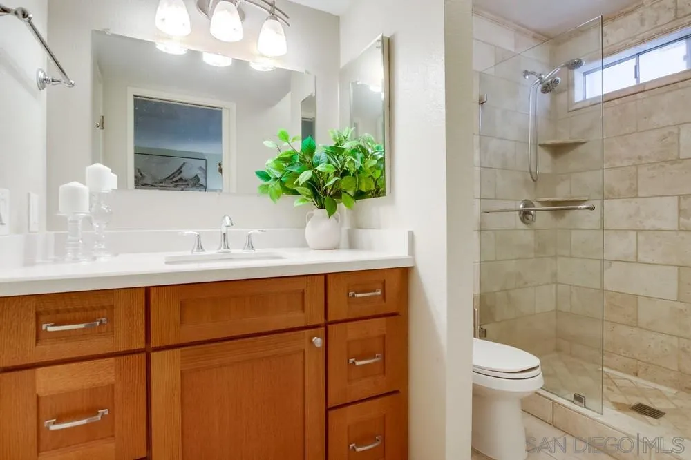 https://cdn.realtyfeed.com/cdn/127/250040310/b237ec32ebd94d71e961ea3ce7375f9c.webp