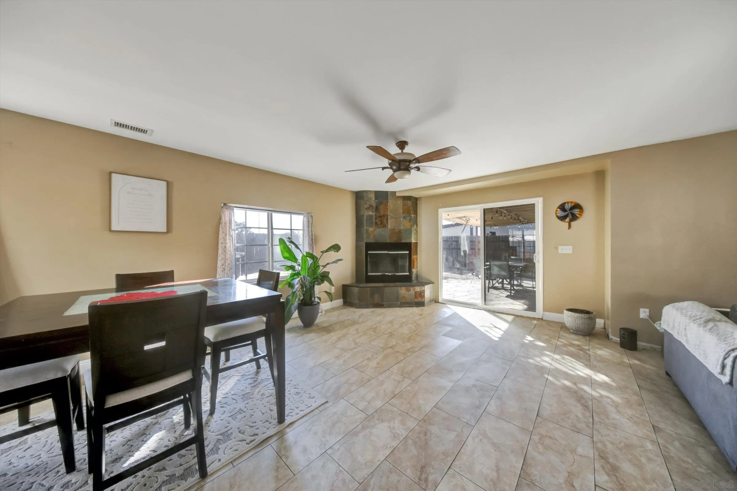 https://cdn.realtyfeed.com/cdn/127/250040311/03ab66c4c07b08300488af80db9b260d.webp