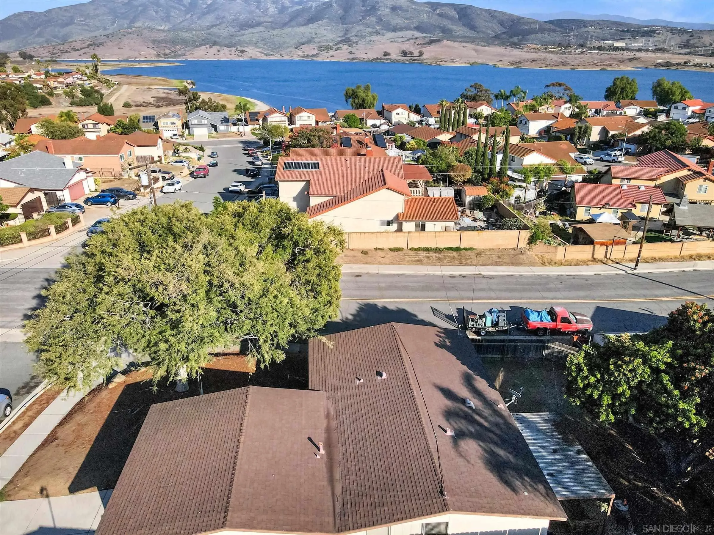 https://cdn.realtyfeed.com/cdn/127/250040311/4f8a8194e1d37a5661b09e4d6d191b02.webp