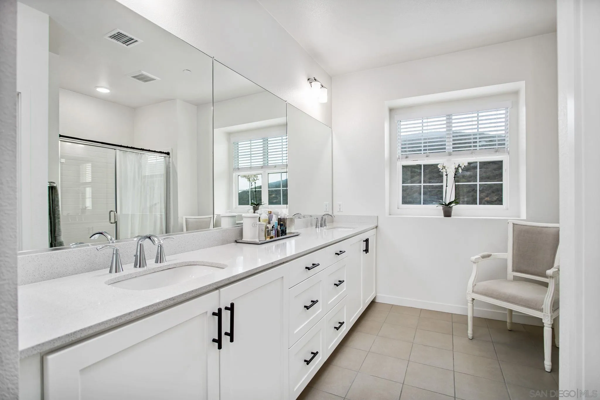 https://cdn.realtyfeed.com/cdn/127/250040321/16896b64b8bdd85088b6e8cd8038d7a1.webp