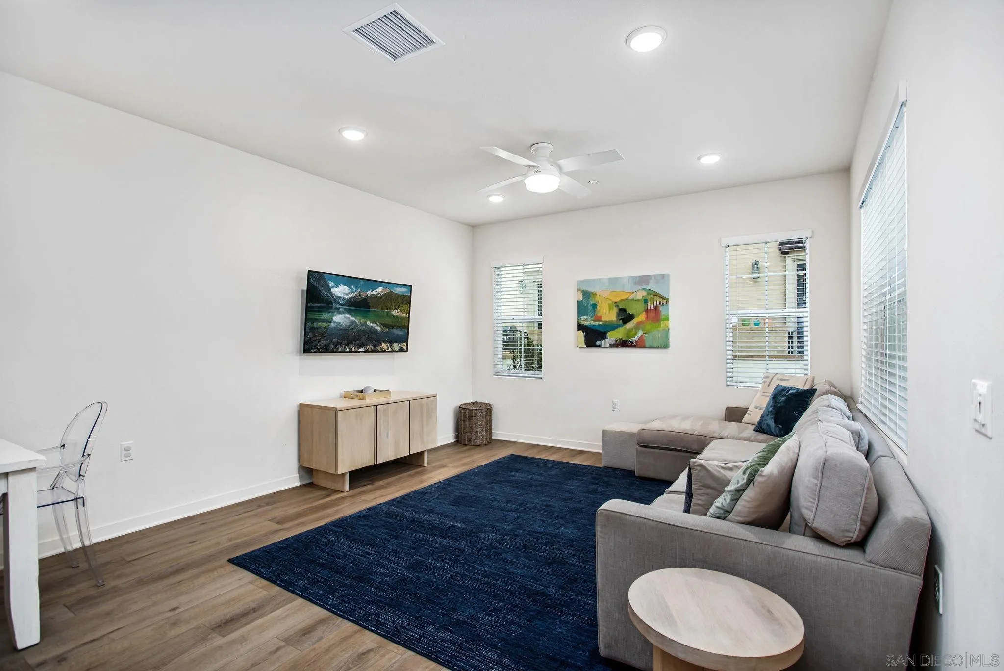 https://cdn.realtyfeed.com/cdn/127/250040321/7b37f6477cf641f53b36970990f6ec5d.webp