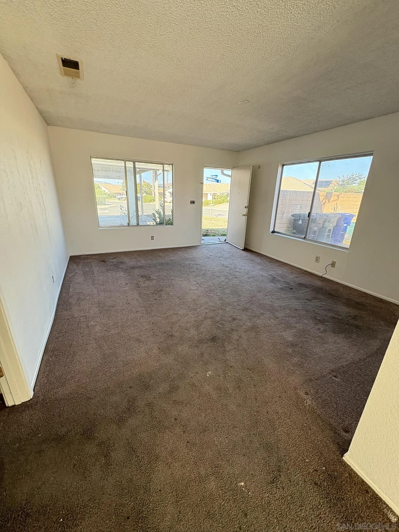 Photo #10: 250040322 Listing: Photo #10