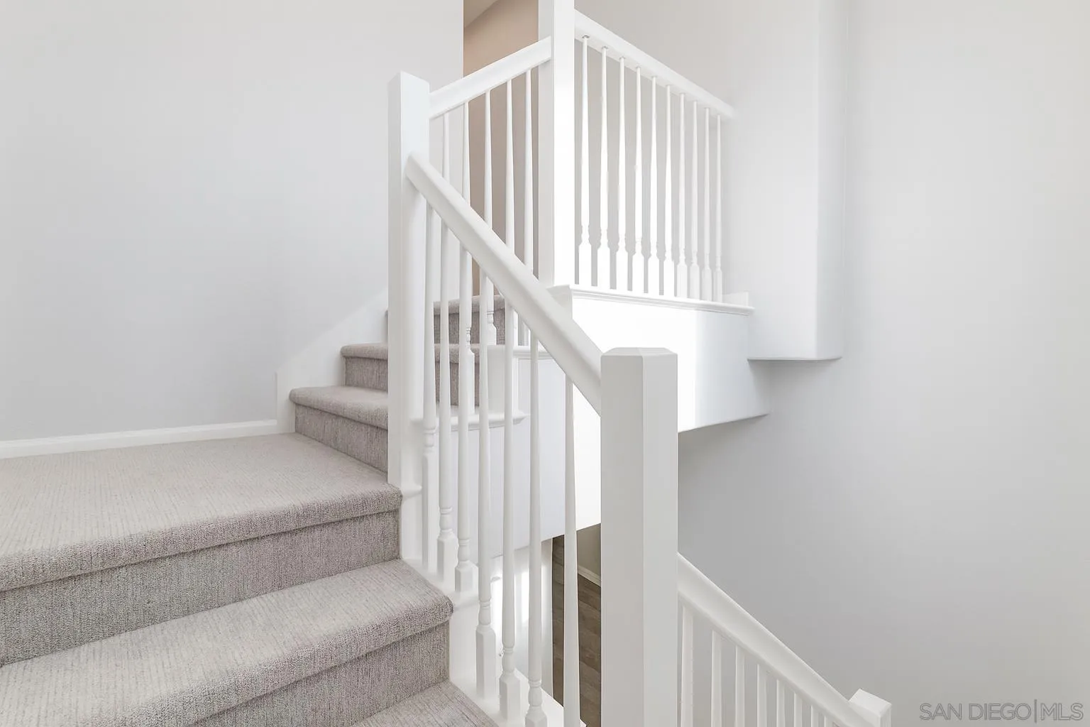 Photo #6: 250040323 Listing 