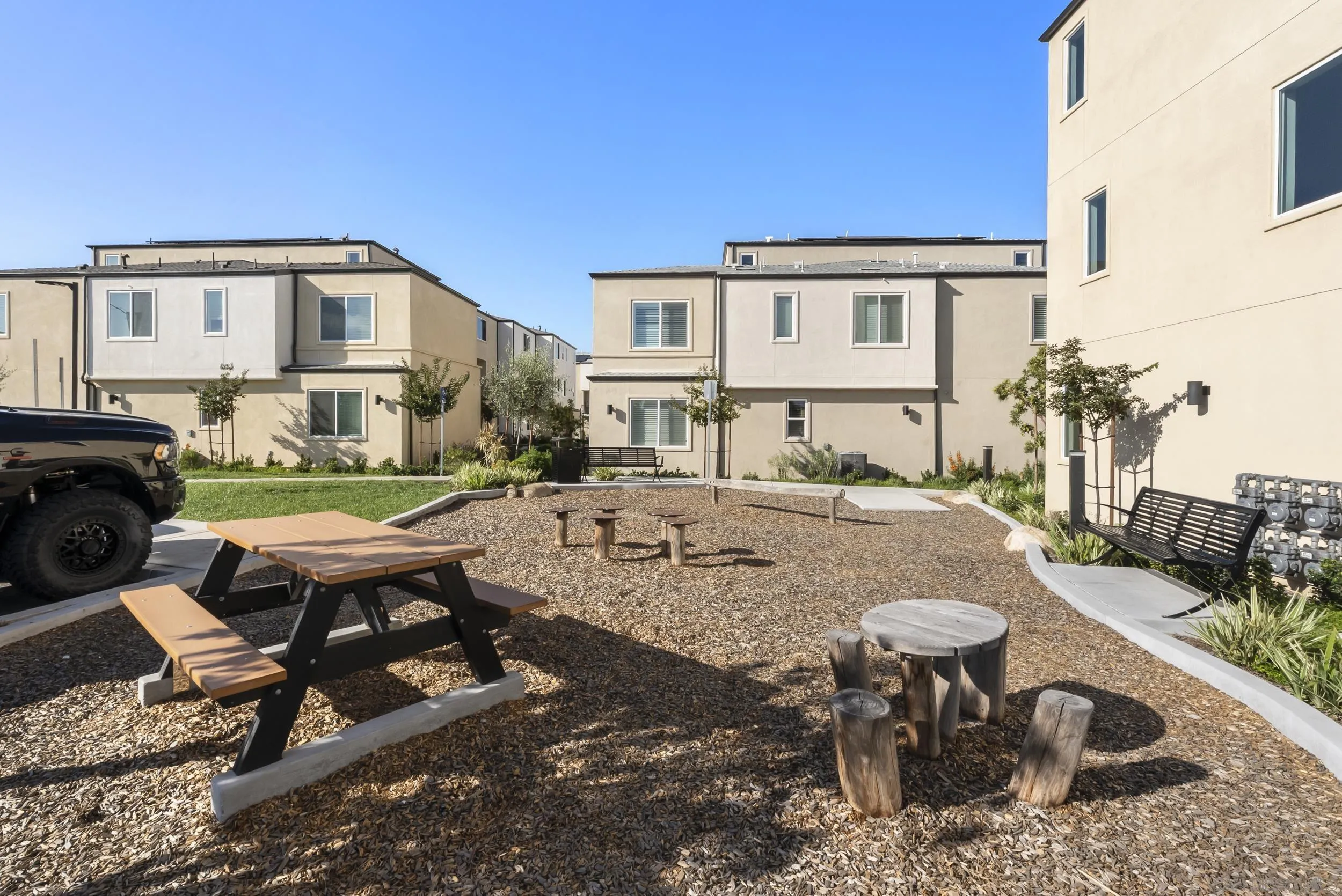 https://cdn.realtyfeed.com/cdn/127/250040324/b57af1ed5bfd0ba42165431721c0e8f0.webp