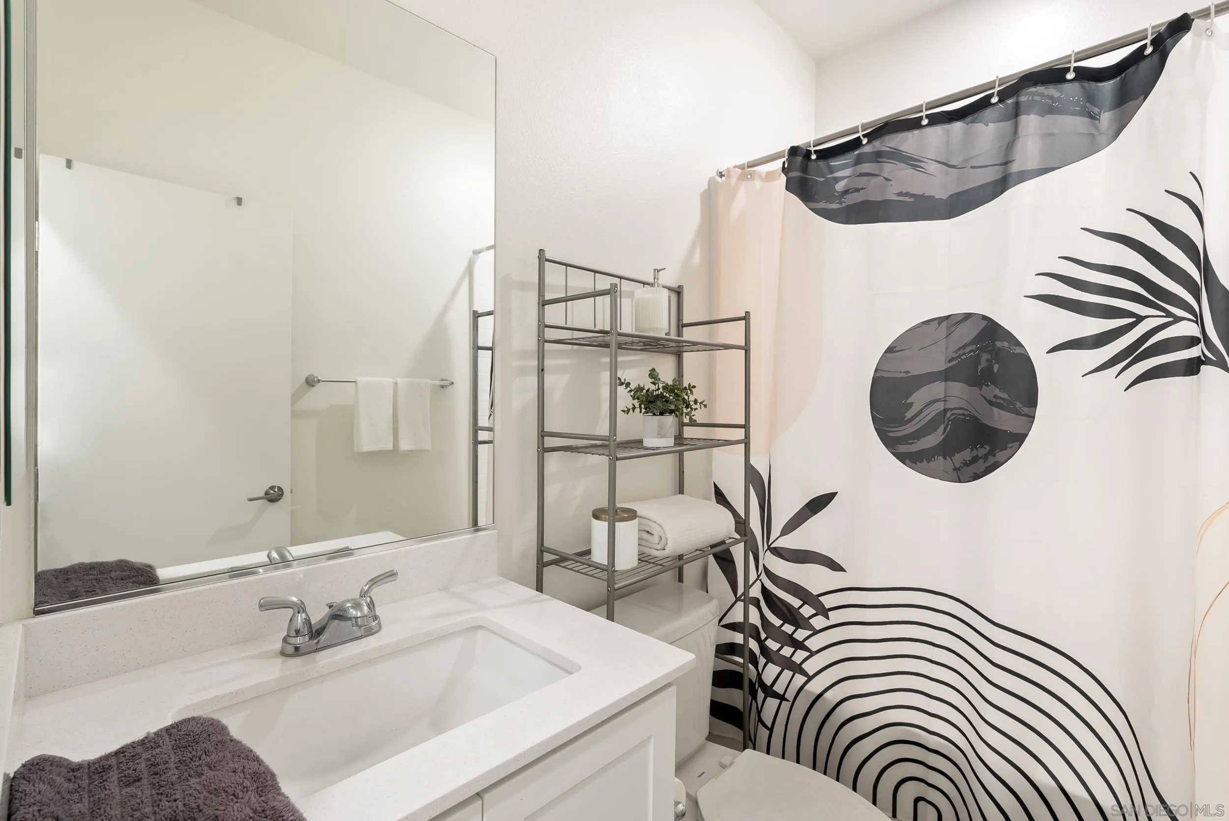 https://cdn.realtyfeed.com/cdn/127/250040324/d0ef0e2760706c09659edcb58205c2f8.webp