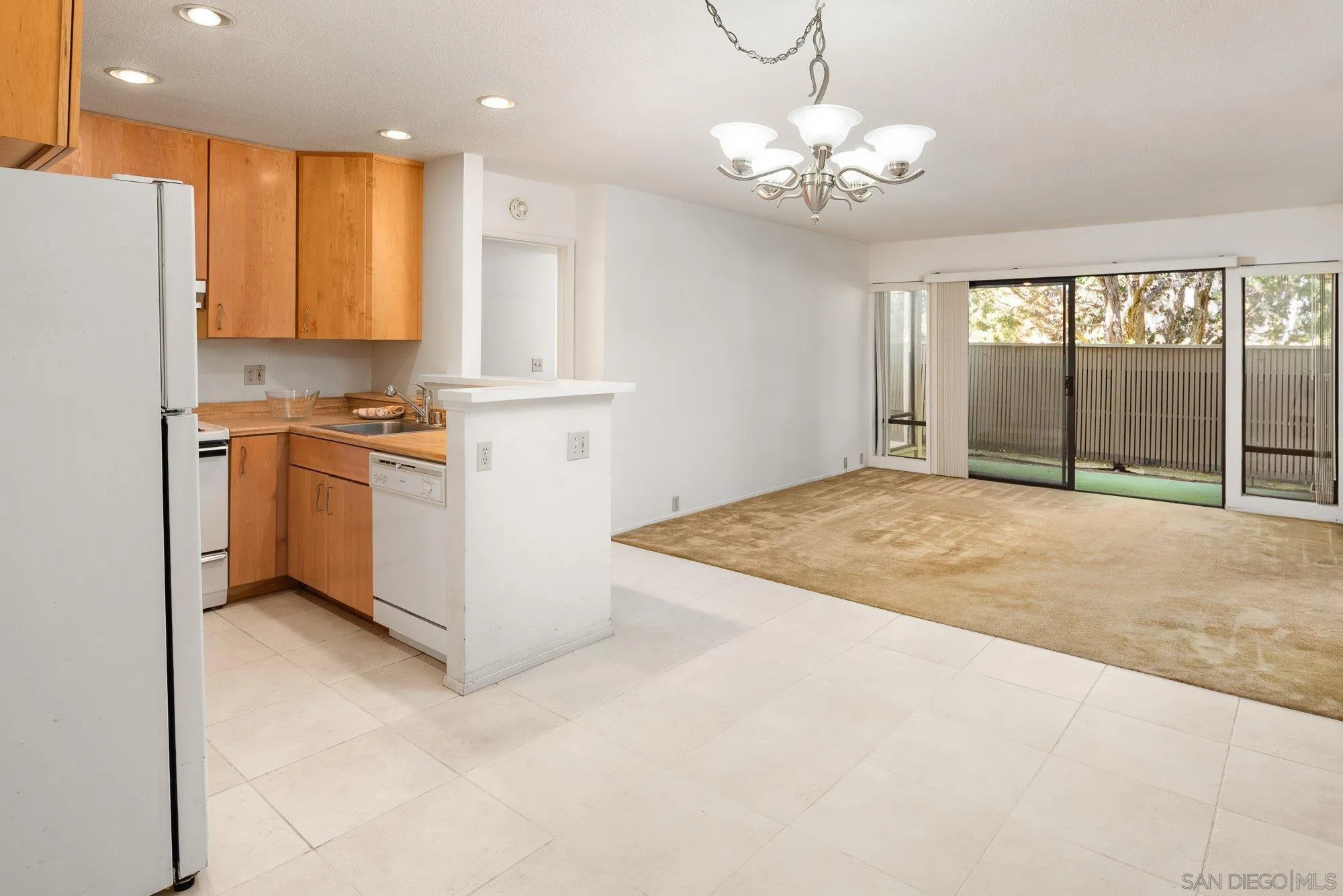 Photo #4: 250040332 Listing 