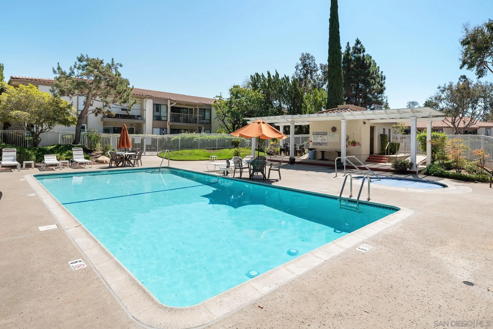 https://cdn.realtyfeed.com/cdn/127/250040332/e7a79ca48baf2b076d6fb7531d43d906.webp