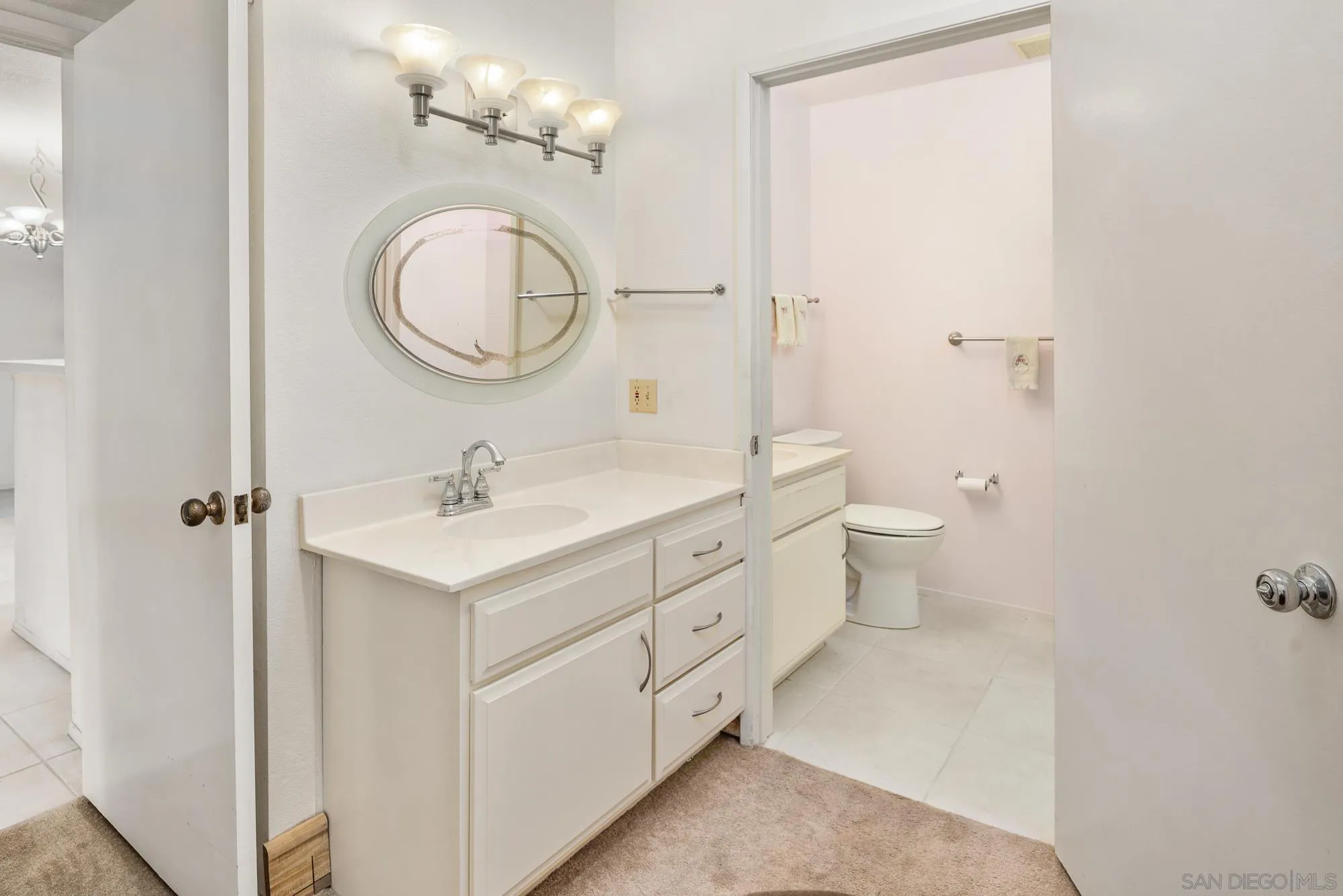 https://cdn.realtyfeed.com/cdn/127/250040332/fc4bcefb38c36cb515f2177f0e0c38fc.webp