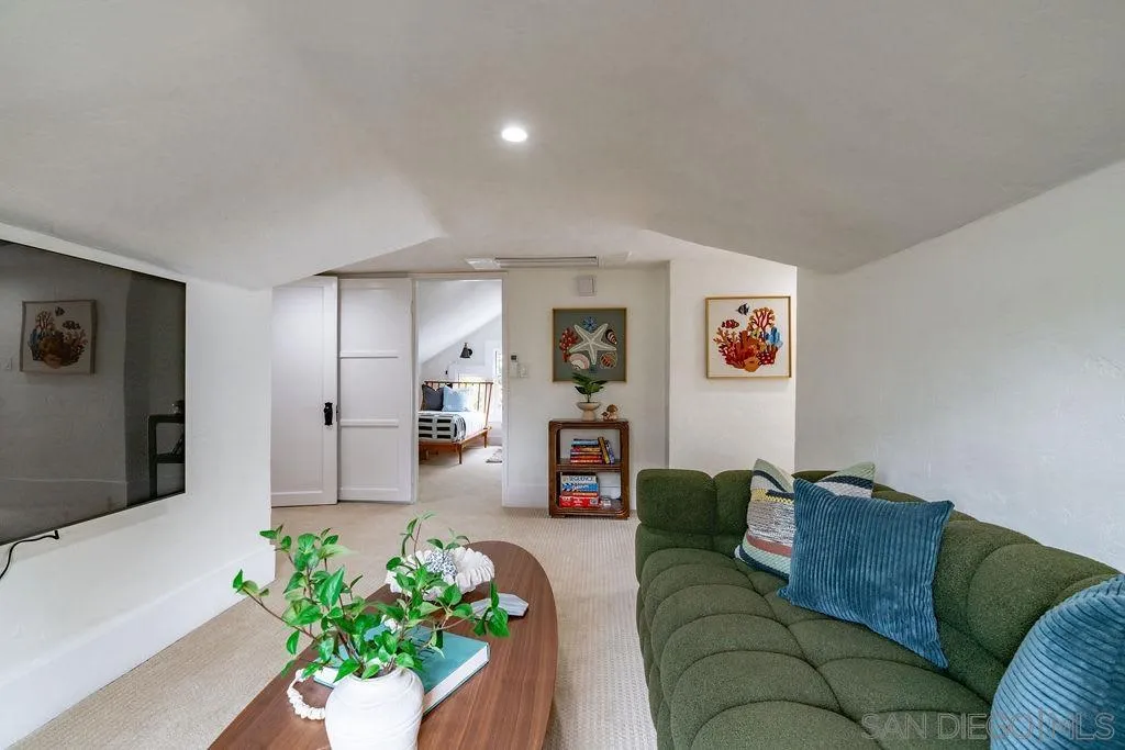725 Pennsylvania Ave, San Diego, CA, 92103