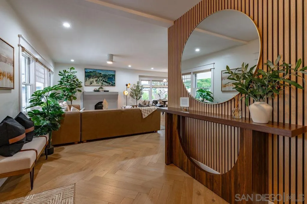 725 Pennsylvania Ave, San Diego, CA, 92103