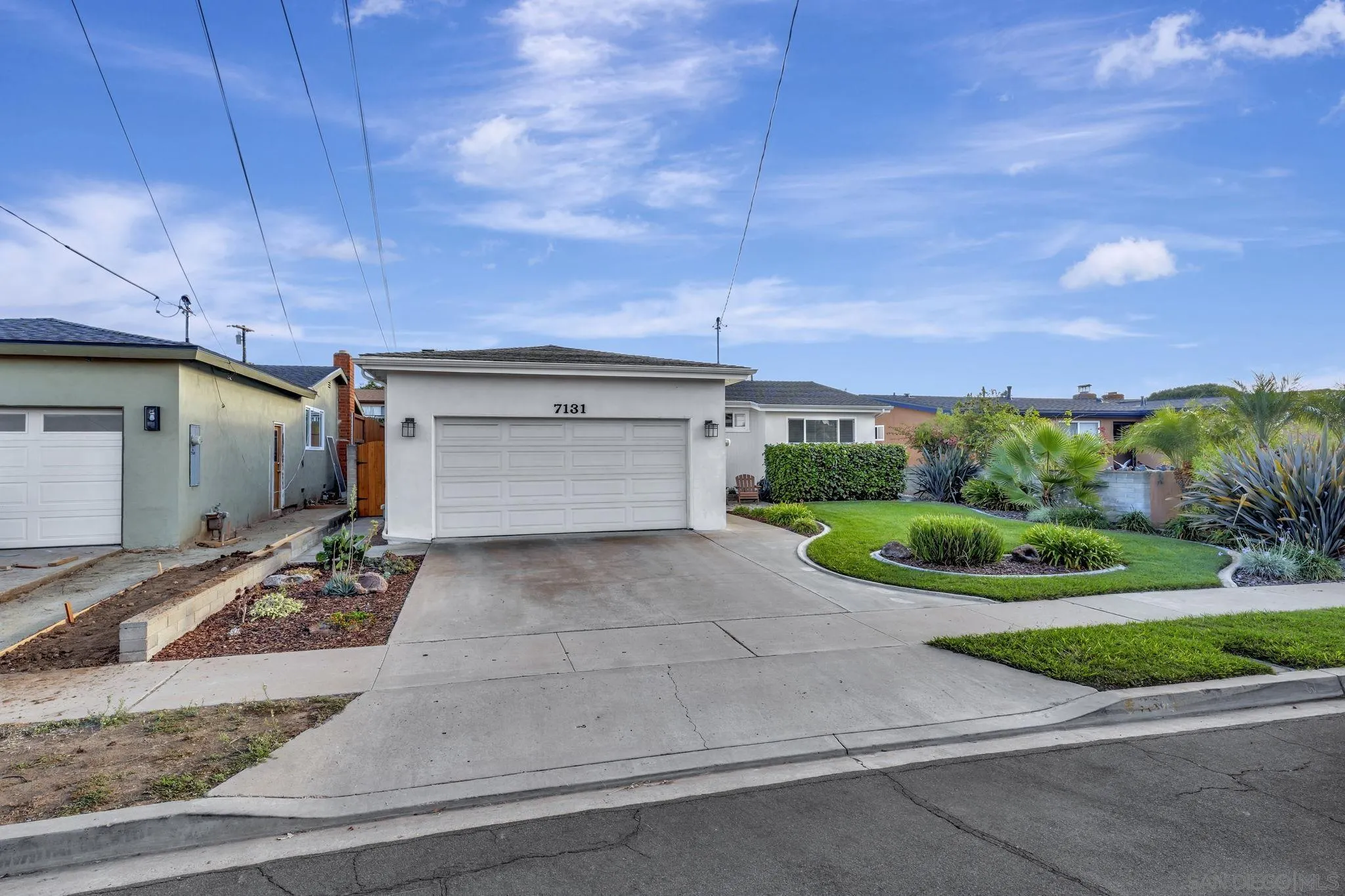 https://cdn.realtyfeed.com/cdn/127/250040349/0dffa005c16c26bbf7e02f214c32b665.webp