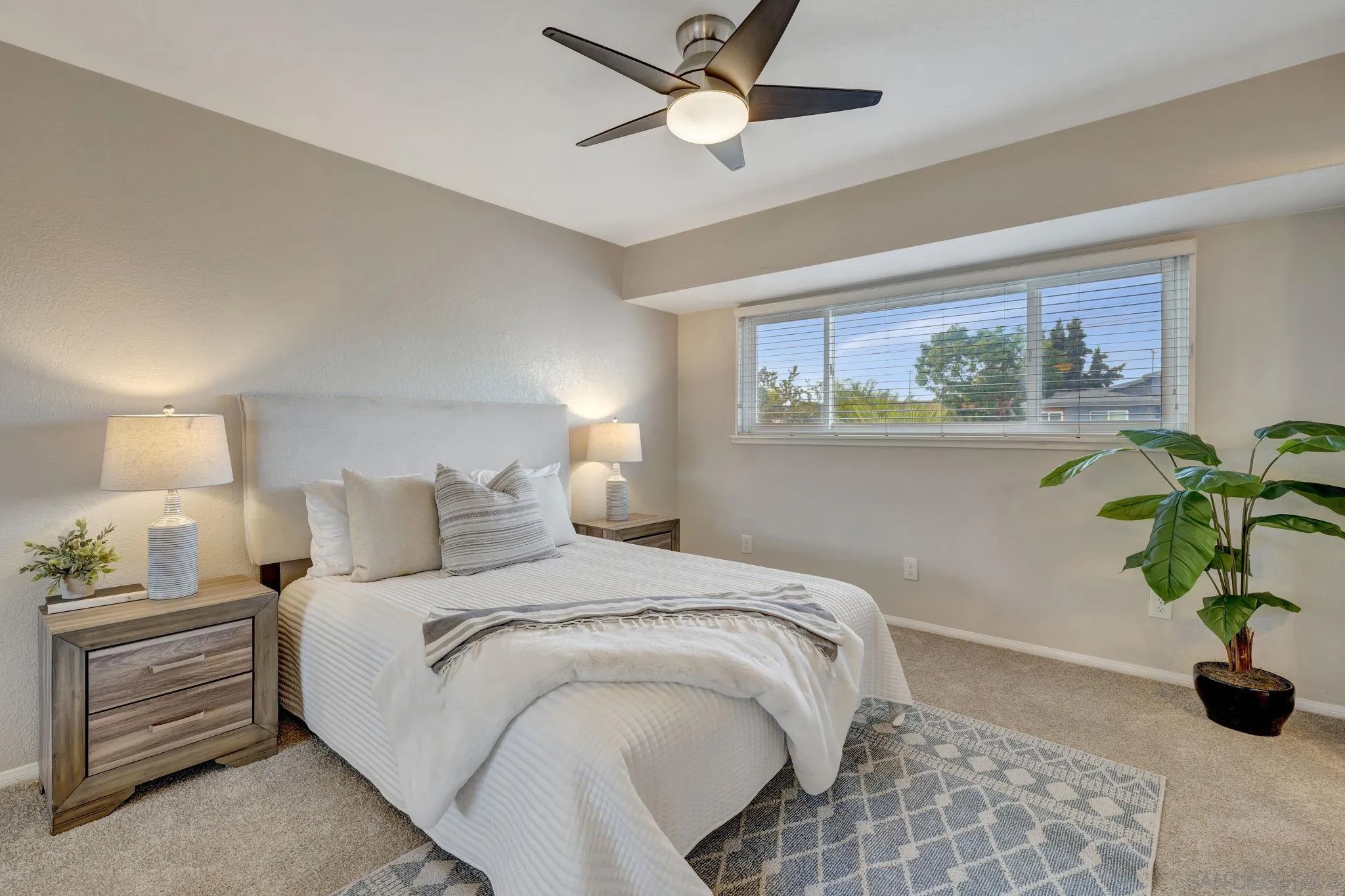https://cdn.realtyfeed.com/cdn/127/250040349/bd26b29b30c0da84eaf3843a27721dce.webp