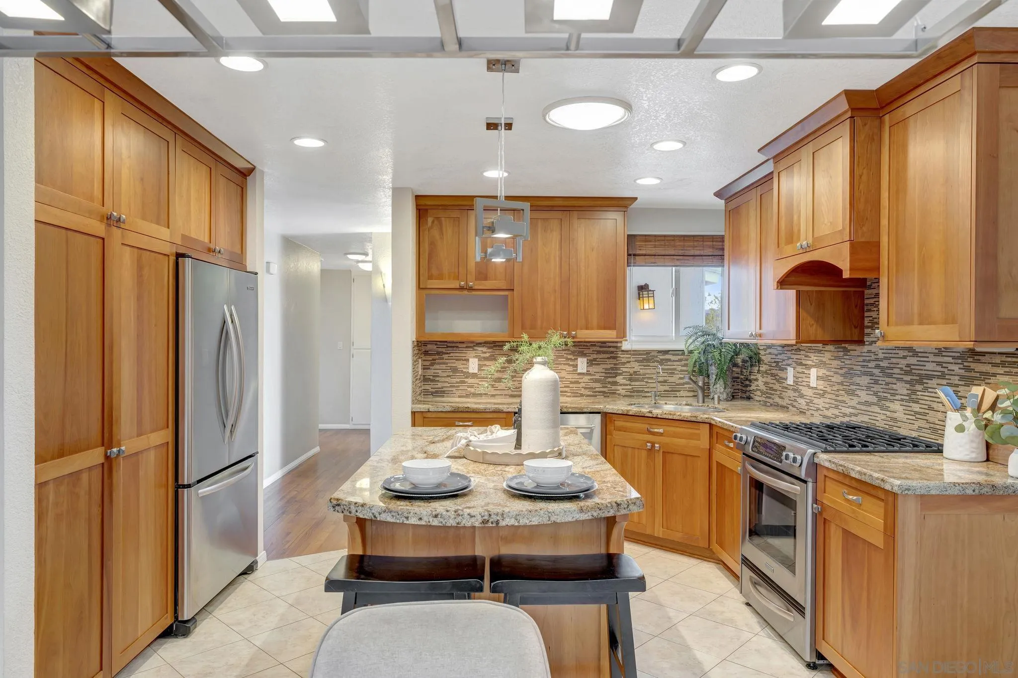 https://cdn.realtyfeed.com/cdn/127/250040349/e22706ce9ae9b7a3ae3bd5abd4d8f542.webp