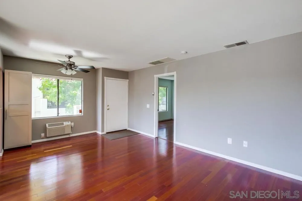 https://cdn.realtyfeed.com/cdn/127/250040355/990305470d2d931567f6a4c562941a6b.webp