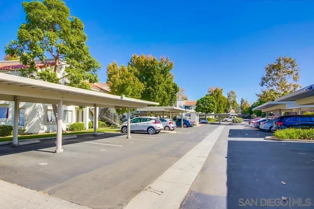 https://cdn.realtyfeed.com/cdn/127/250040355/e81e08042f8f4876cd86b6ac2f3f1d70.webp