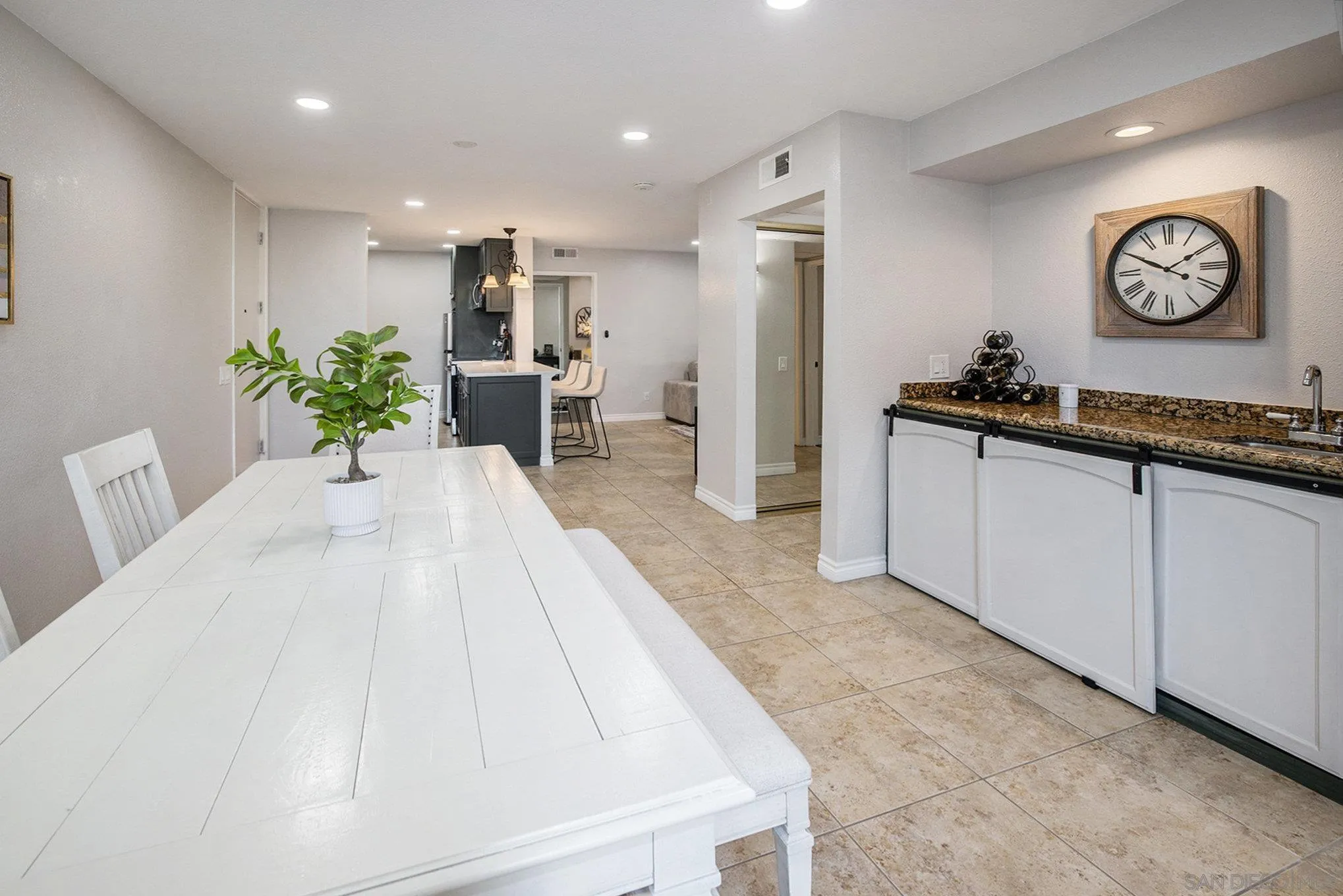 Photo #6: 250040356 Listing 
