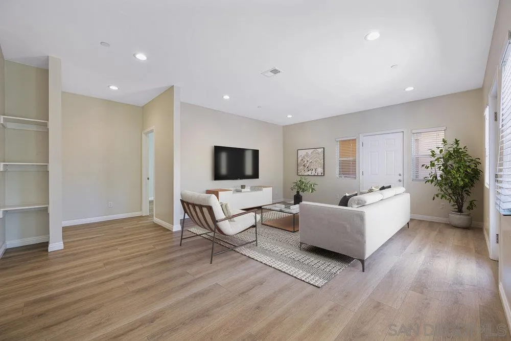 https://cdn.realtyfeed.com/cdn/127/250040357/ec818a8e78363aab2401d097abc9ec14.webp