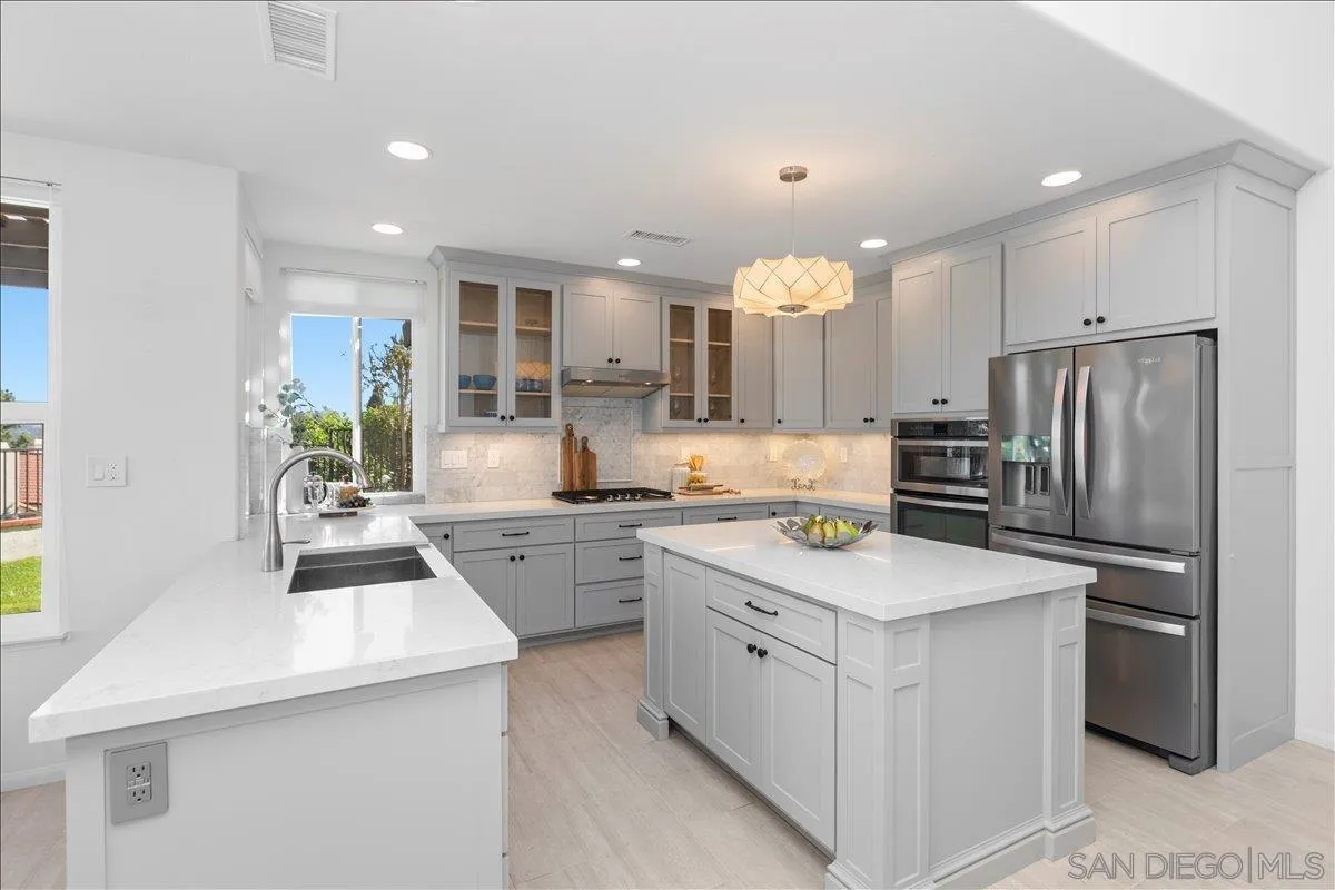 https://cdn.realtyfeed.com/cdn/127/250040358/20e2e2899f24d8eb8a06a0d7d9f33cbe.webp