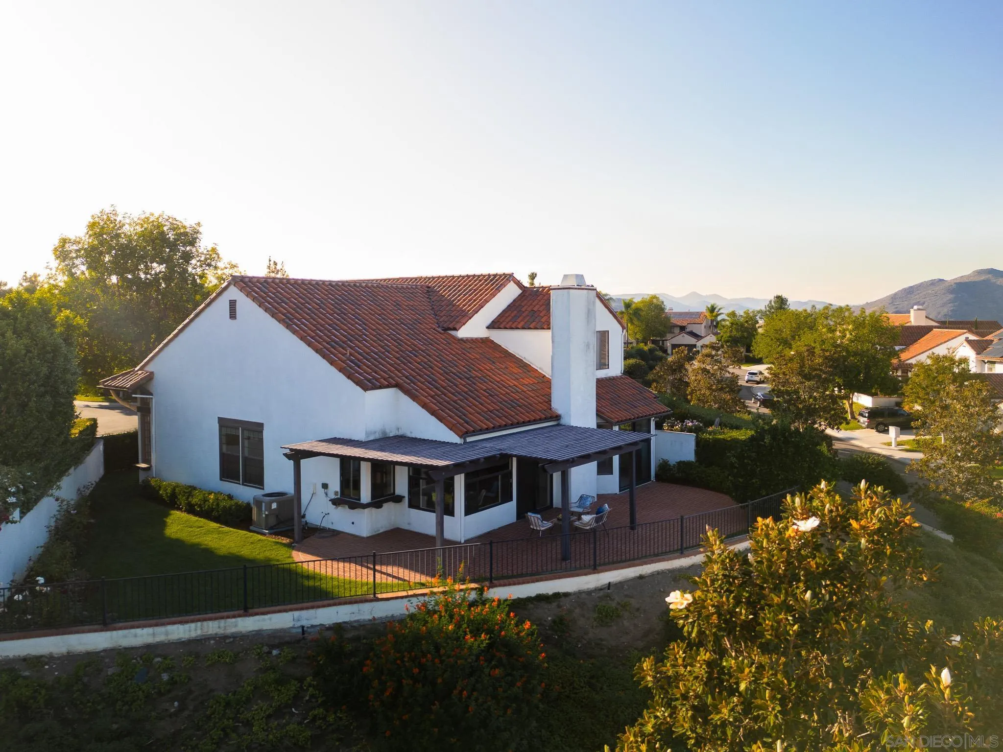 https://cdn.realtyfeed.com/cdn/127/250040358/dd5928bcdf94615af2a804e29e13356c.webp