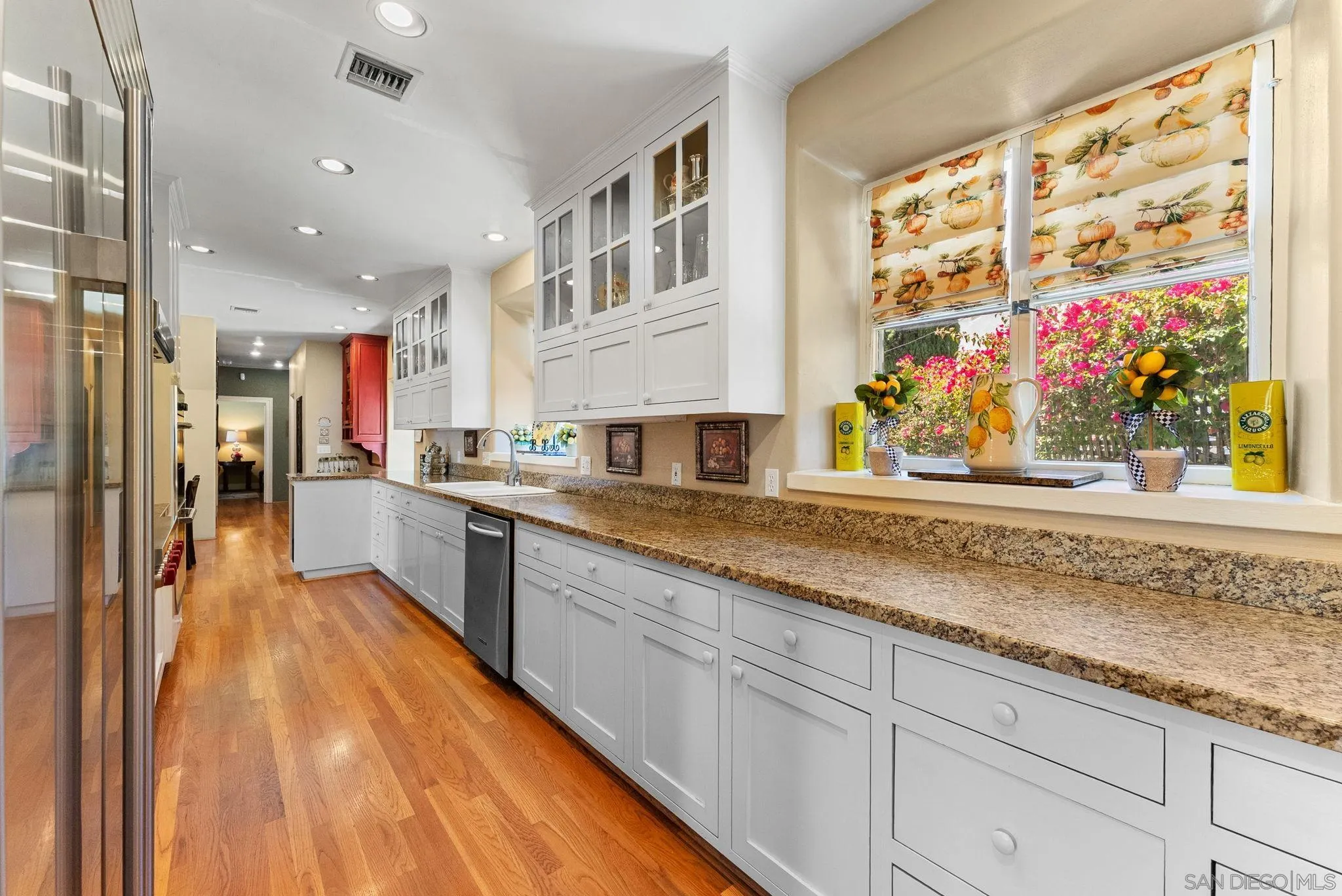 https://cdn.realtyfeed.com/cdn/127/250040360/13169d296ce6c8c0dab40cd5debccf0f.webp