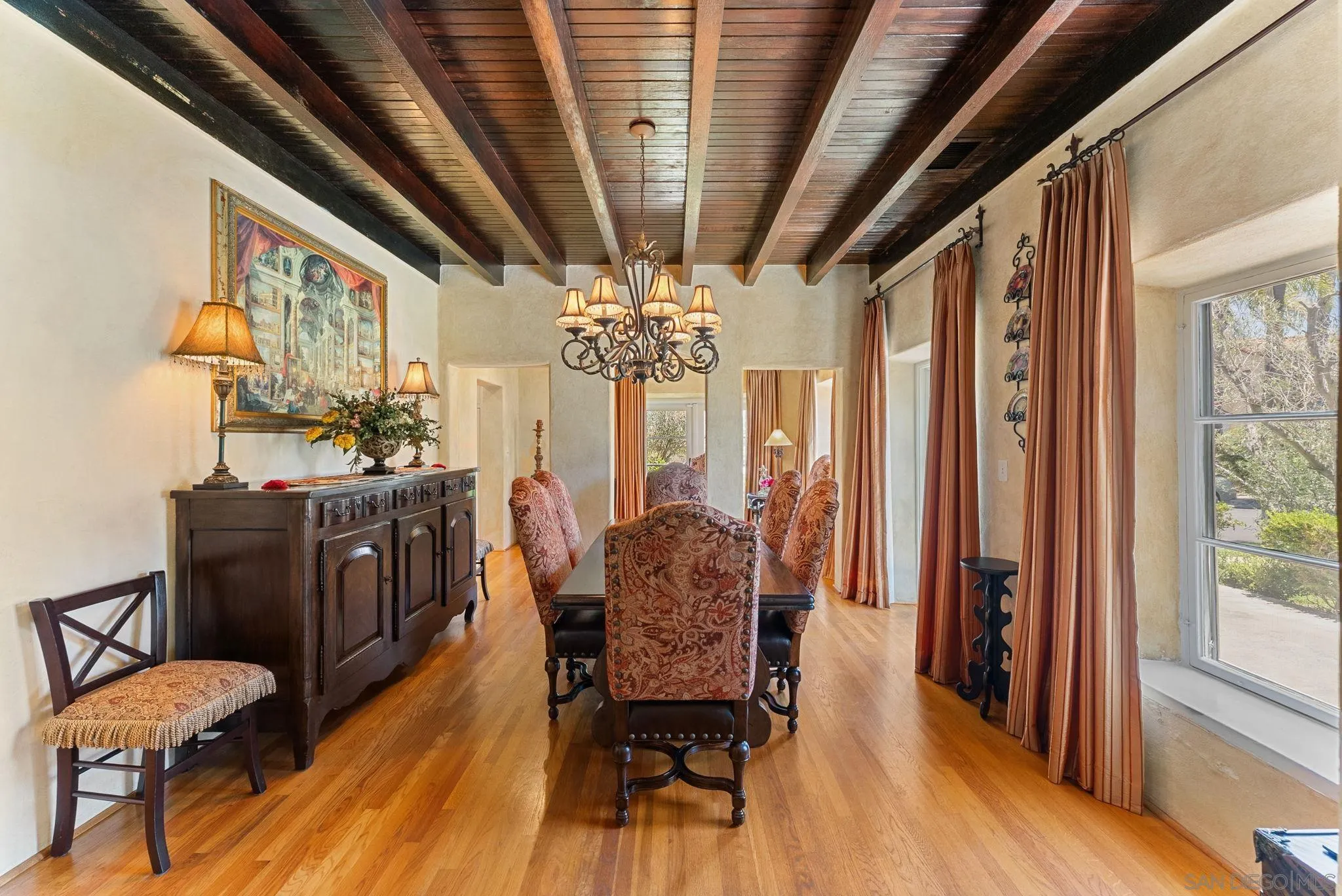 https://cdn.realtyfeed.com/cdn/127/250040360/33f5bd0aaad75bc27e256ab050d7c693.webp