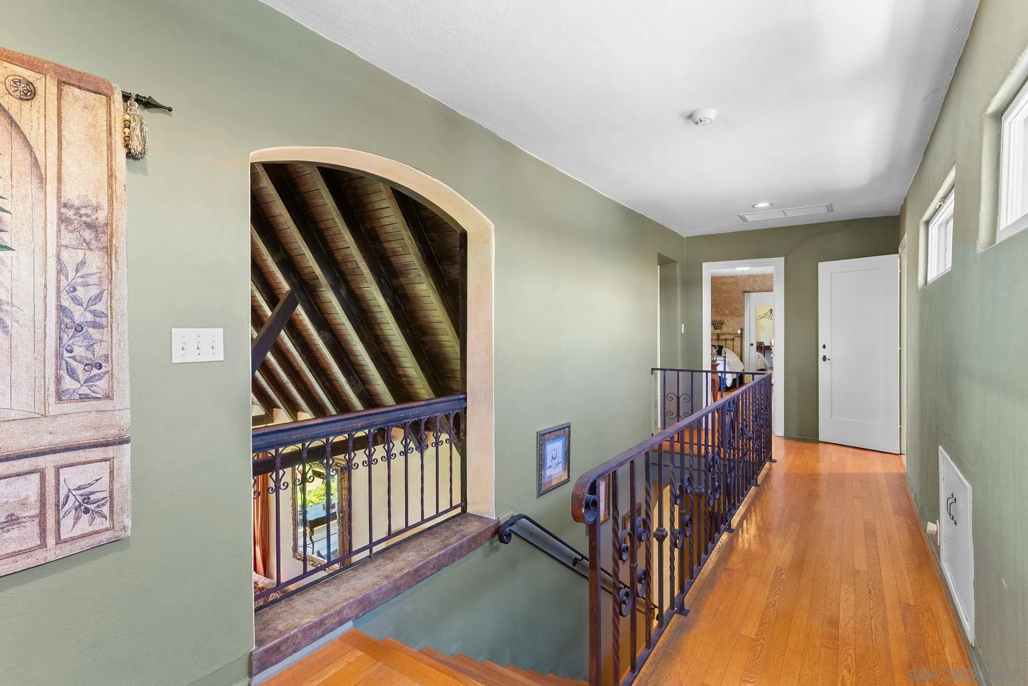 https://cdn.realtyfeed.com/cdn/127/250040360/b9969a9e80d4373557d7bcd9b2831c0b.webp