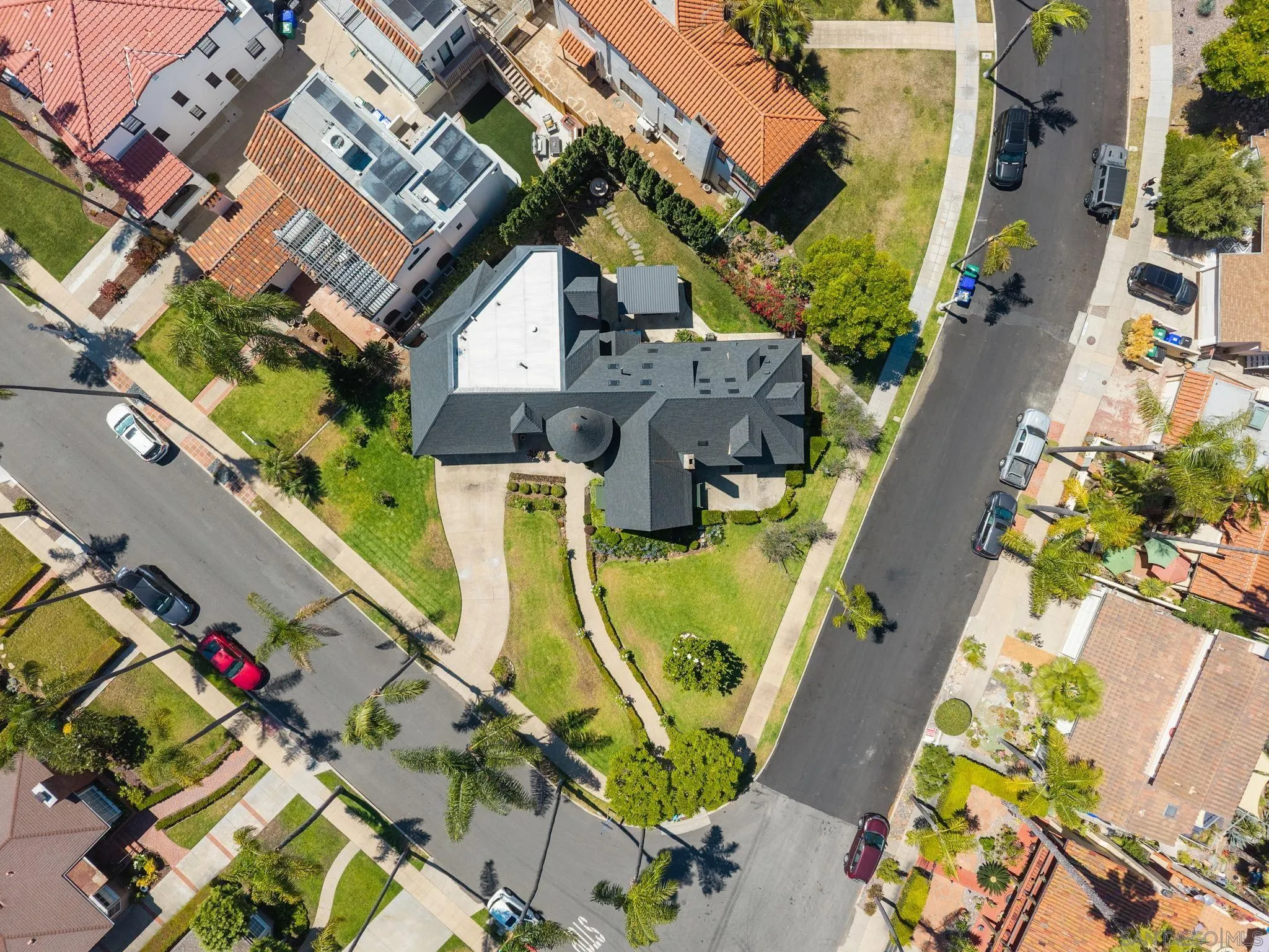 https://cdn.realtyfeed.com/cdn/127/250040360/c5c9e9df1fc1c60cac0d0d198f3ae12f.webp