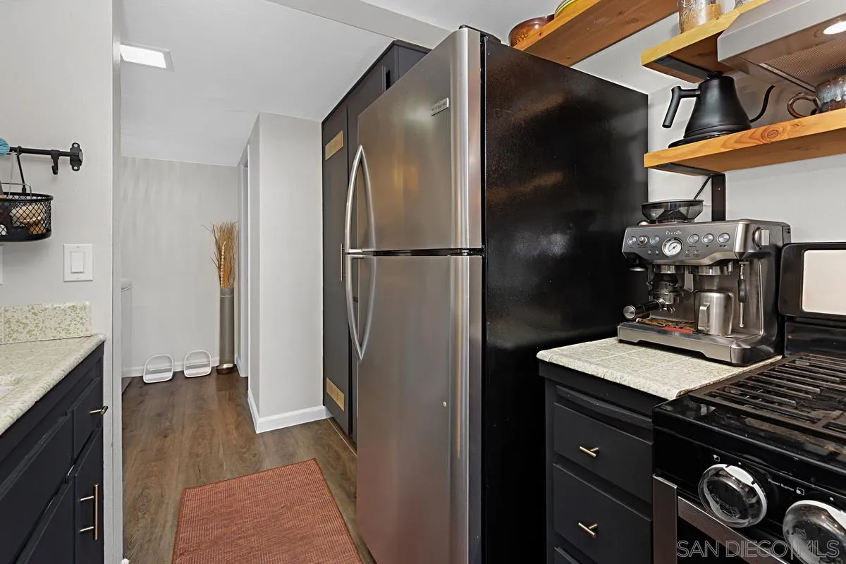 https://cdn.realtyfeed.com/cdn/127/250040362/4cbf1502fe8965b83f6ef63a8965a523.webp