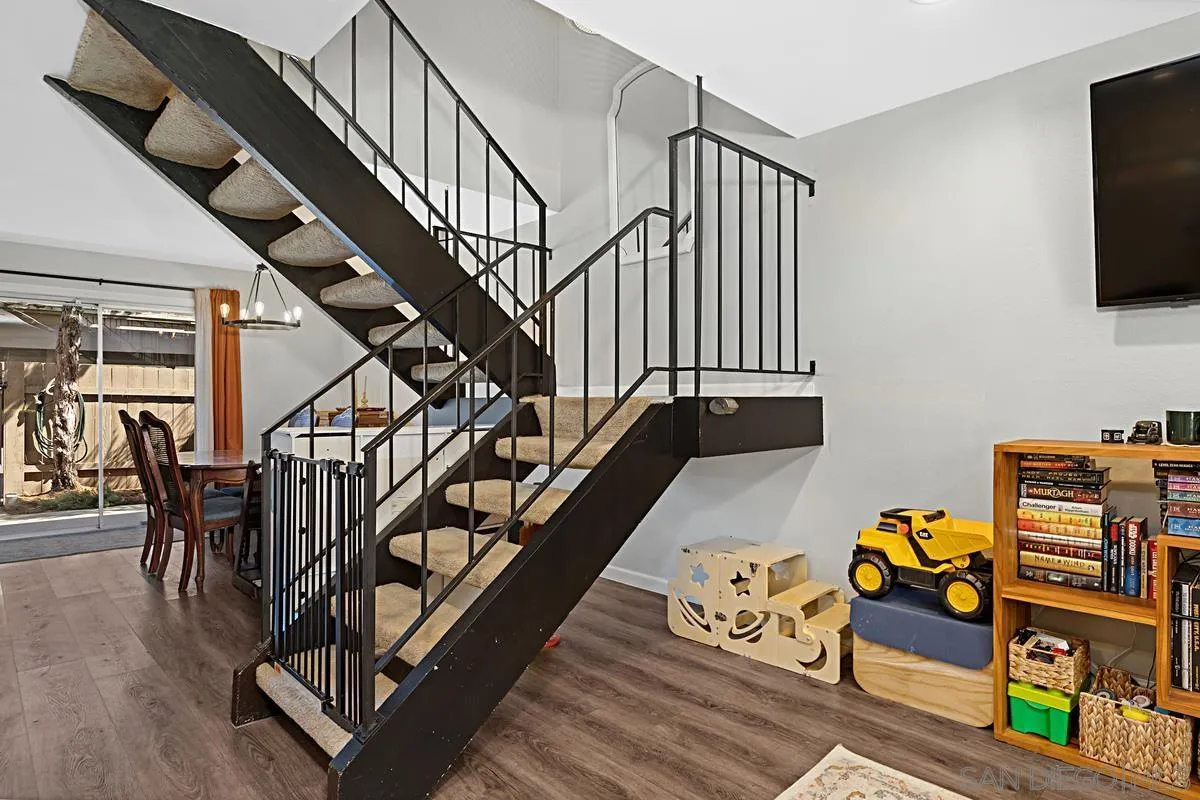 https://cdn.realtyfeed.com/cdn/127/250040362/ad04ab57fdb8dfa236406dc3b5b58e00.webp