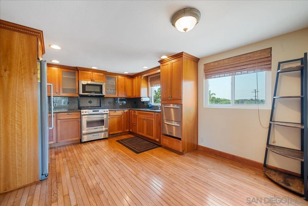 https://cdn.realtyfeed.com/cdn/127/250040363/04c618b899c52891cc6c1708f03a2212.webp