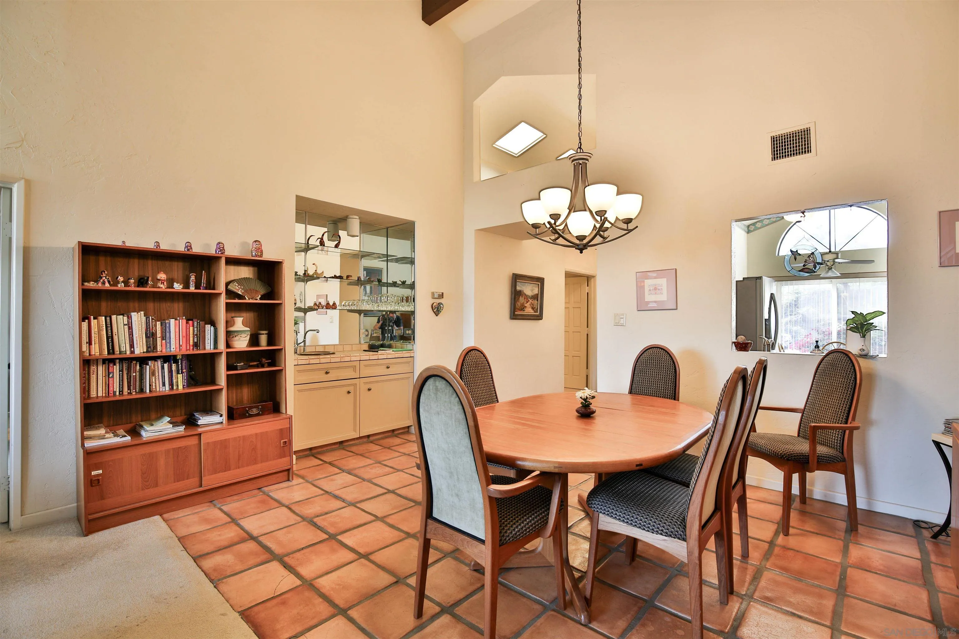 Photo #9: 250040365 Listing: Photo #9