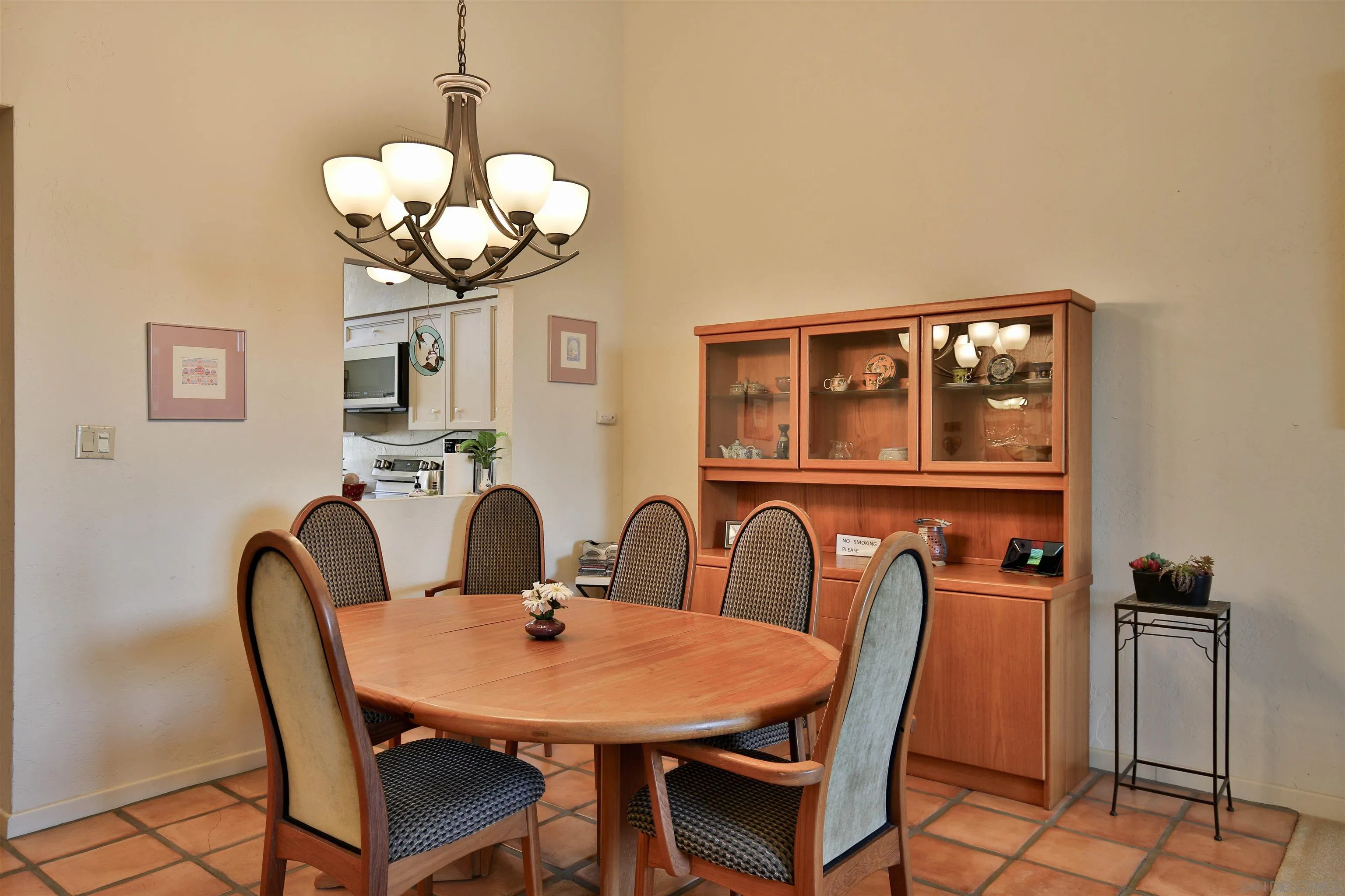Photo #8: 250040365 Listing: Photo #8
