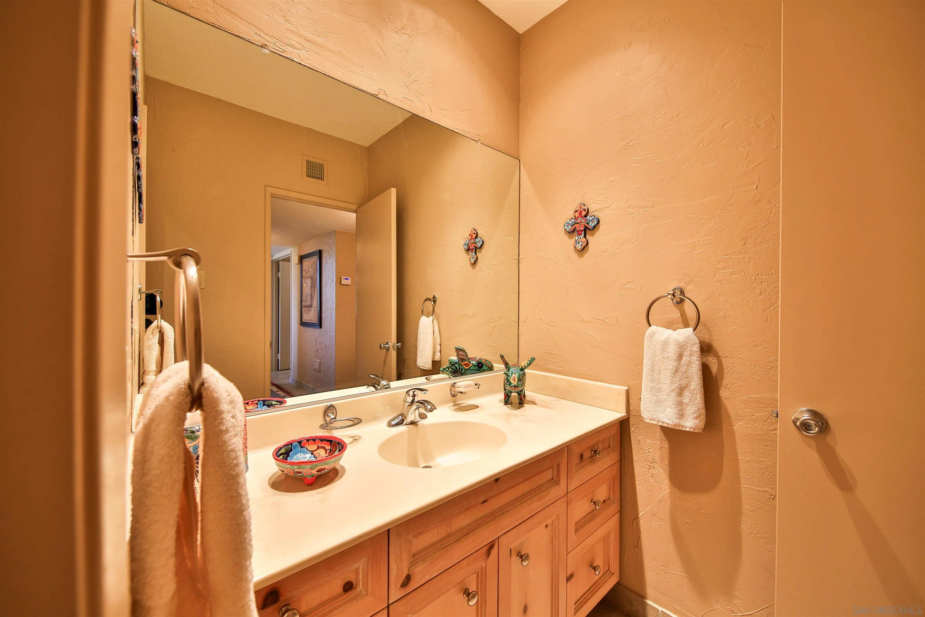 Photo #22: 250040369 Listing: Photo #22