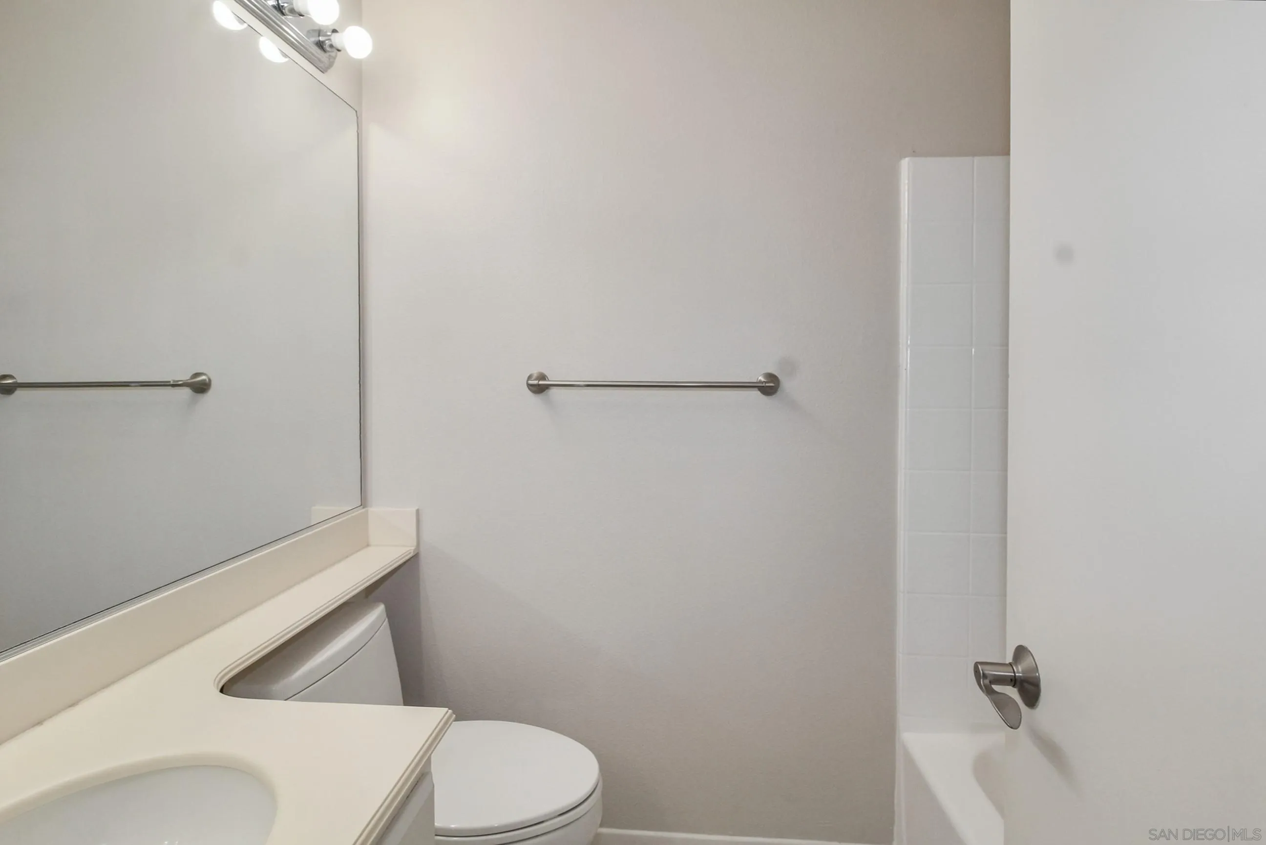 Photo #21: 250040370 Listing: Photo #21