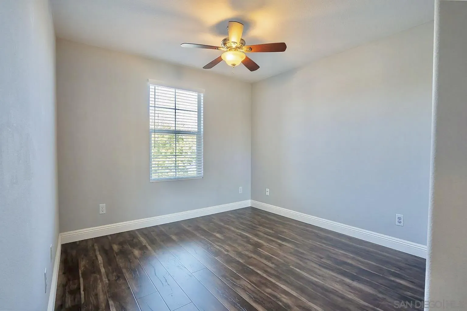 https://cdn.realtyfeed.com/cdn/127/250040371/f6d2177b384e122c75ab6da2e679cebb.webp