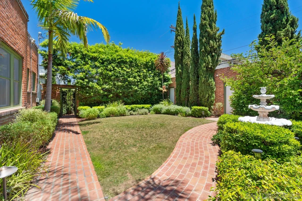 https://cdn.realtyfeed.com/cdn/127/250040372/144d9d366f5e24e5af00cf1d4797a859.webp